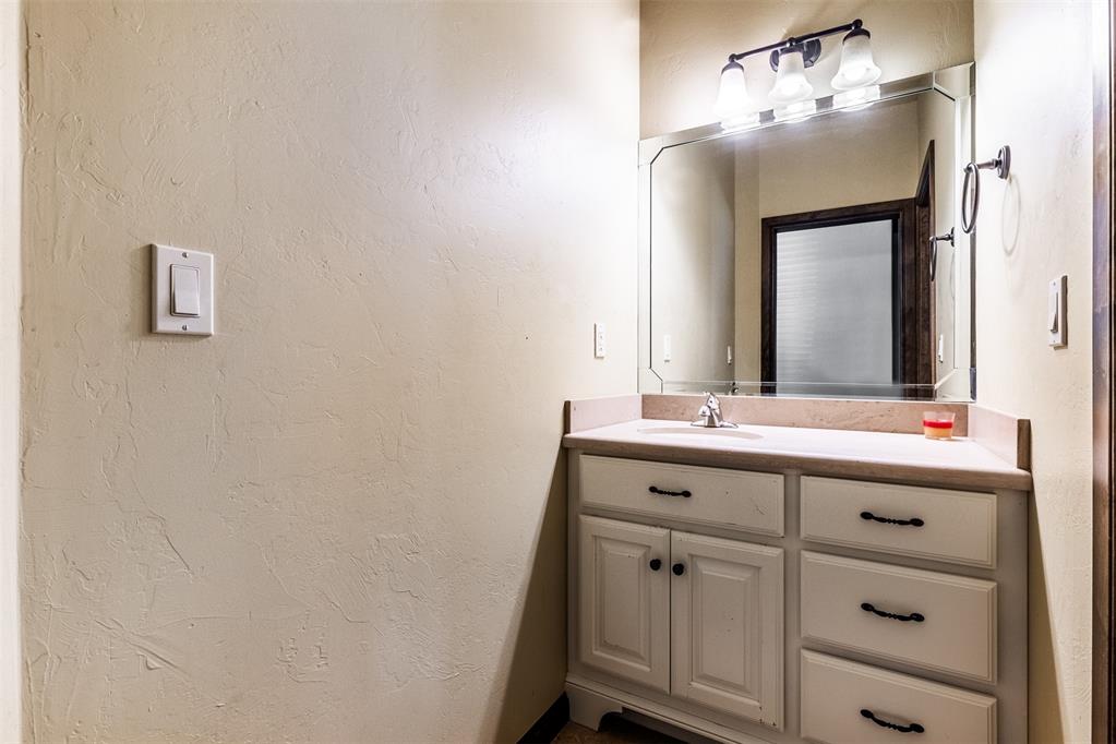 1296 Meadow View Drive