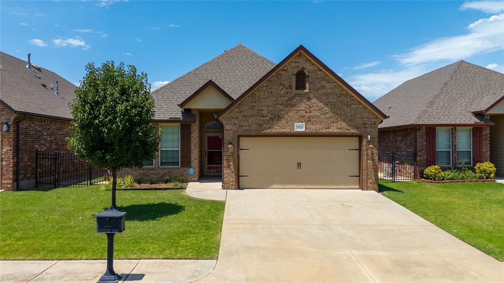 1013 Golden Leaf Drive