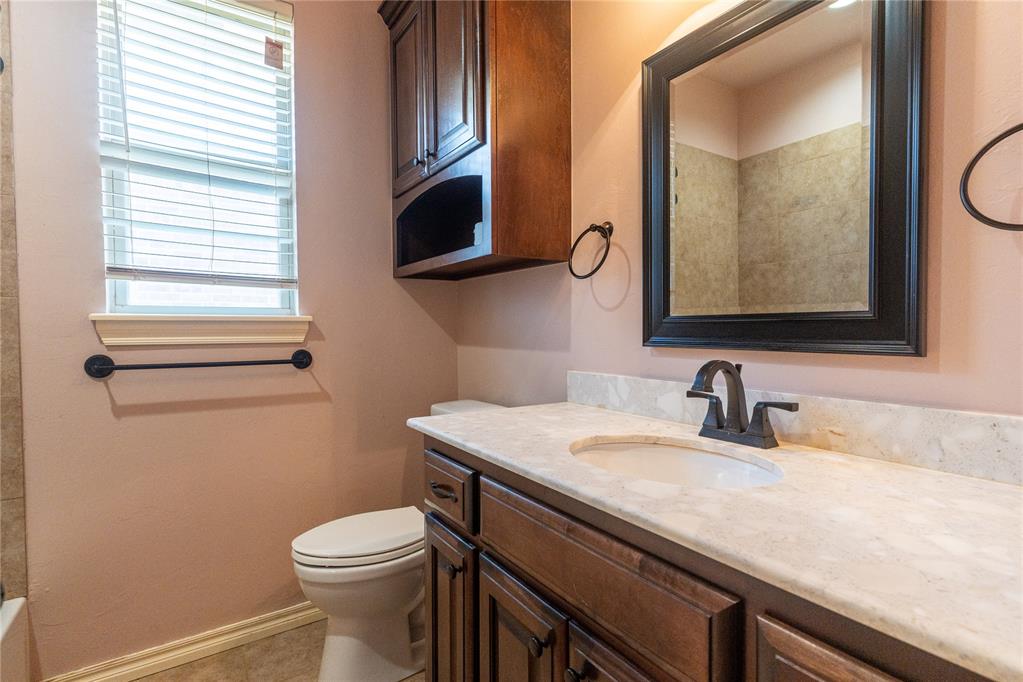 1013 Golden Leaf Drive