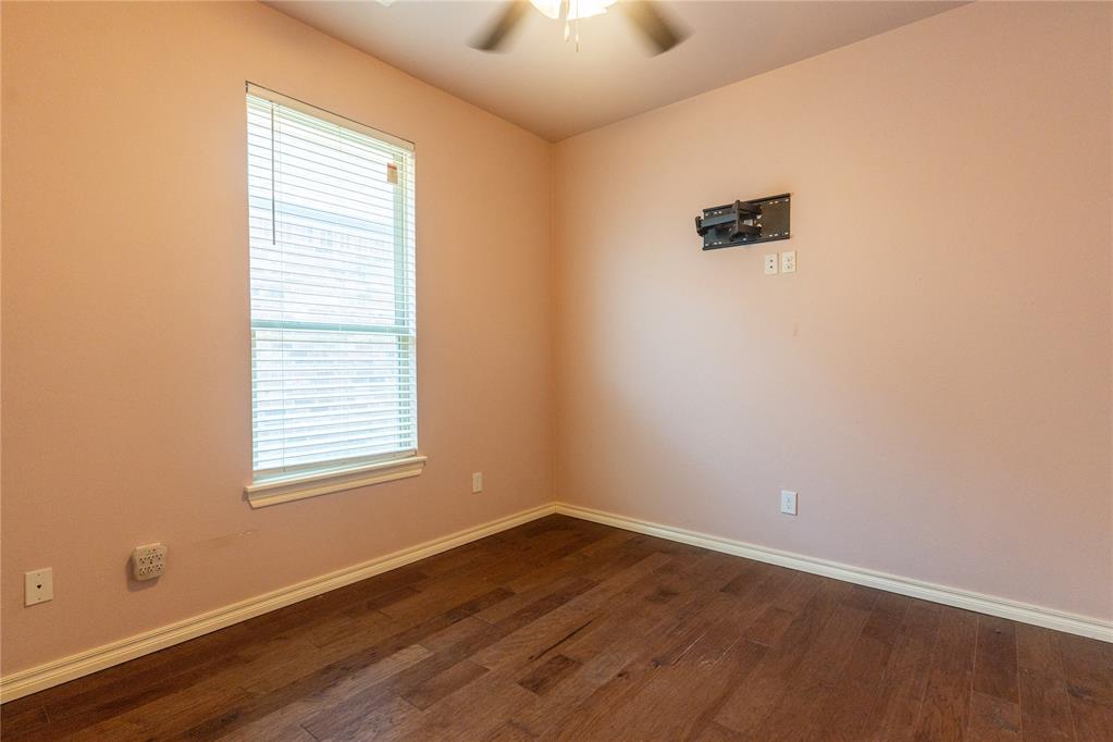 1013 Golden Leaf Drive