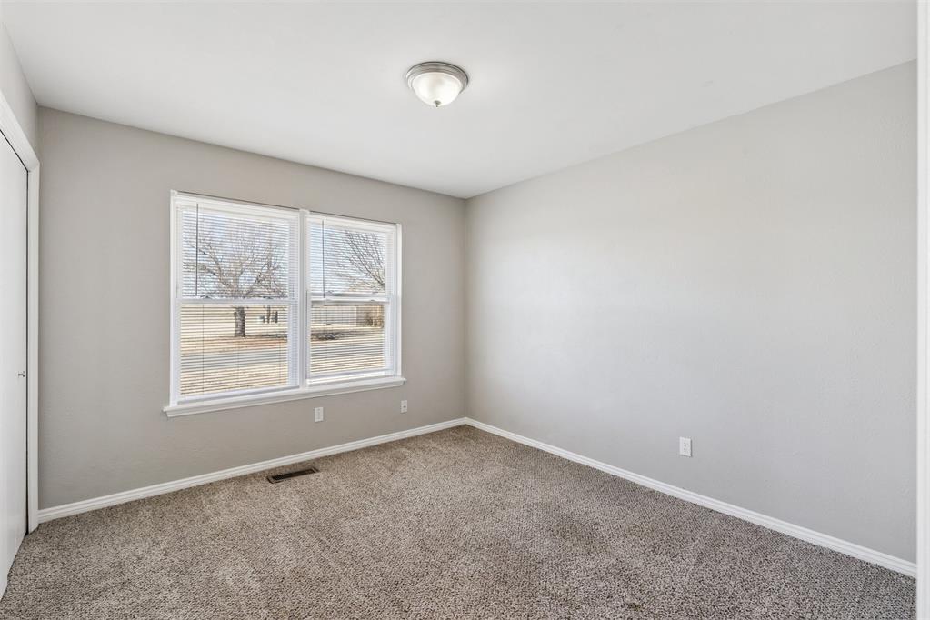 9400 Lakeshore Drive