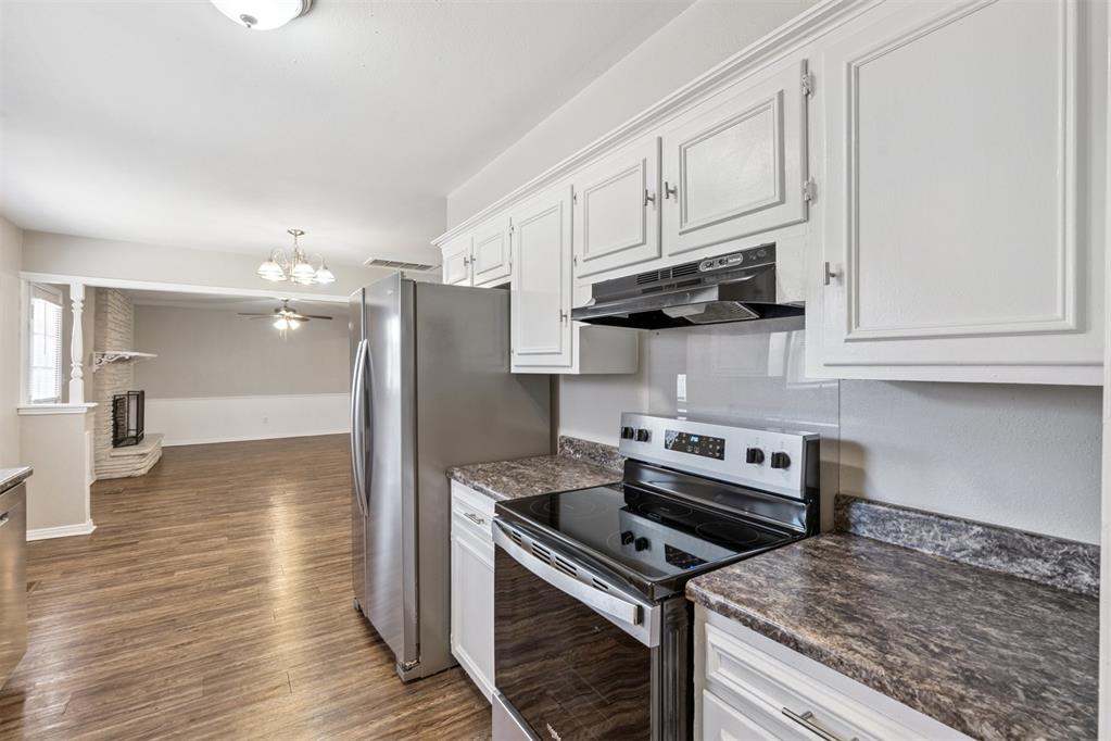 9400 Lakeshore Drive