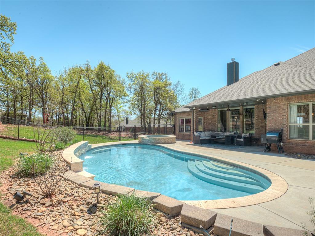 5736 Asheville Way