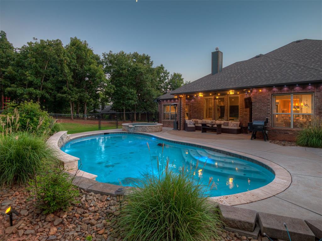 5736 Asheville Way
