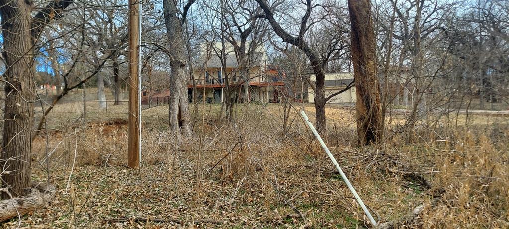 2722 Rambling Road