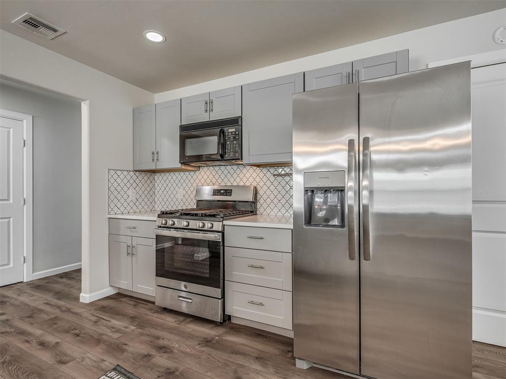 1716 Erin Place