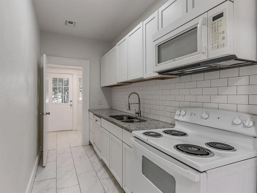 1609 NW 12th Street