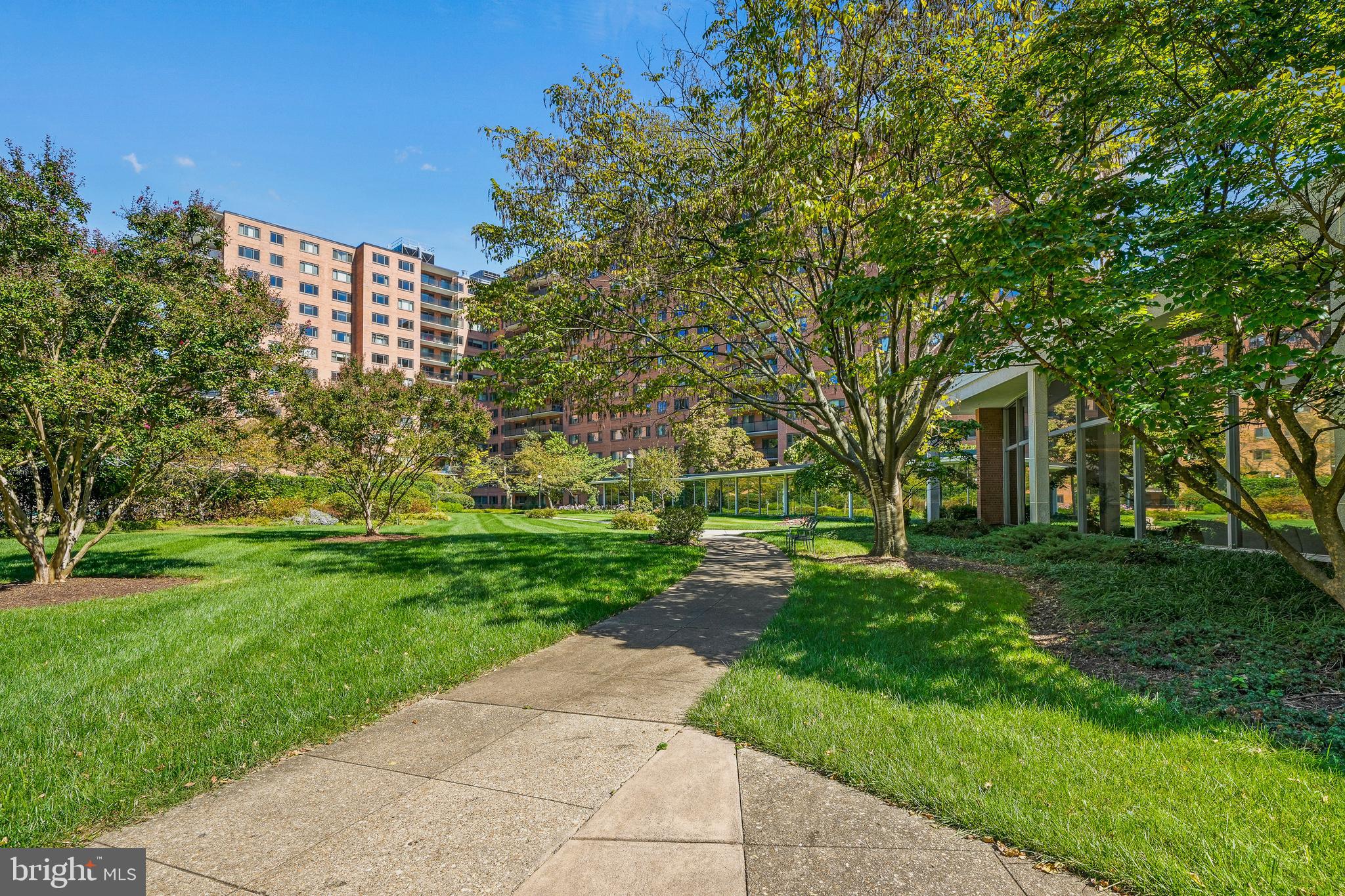 4201 Cathedral AVENUE NW Unit: 1222E