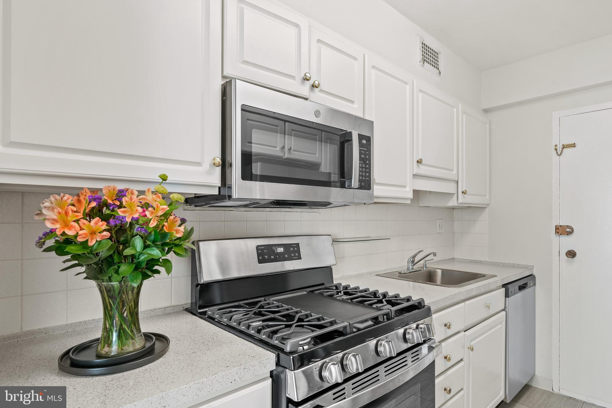 4201 Cathedral AVENUE NW Unit: 1222E