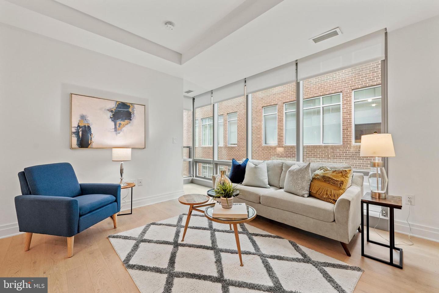 2501 M St NW #209