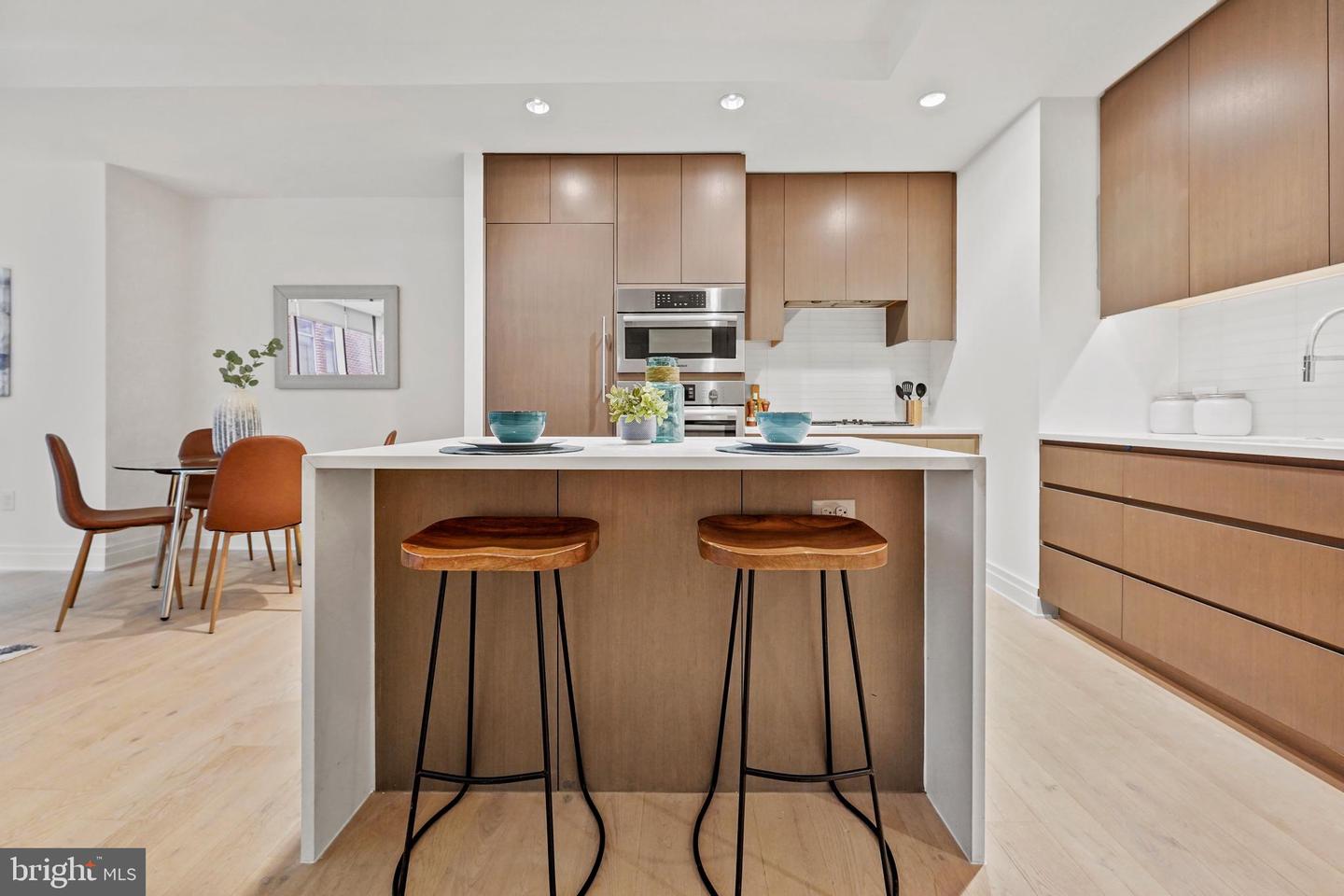 2501 M St NW #209
