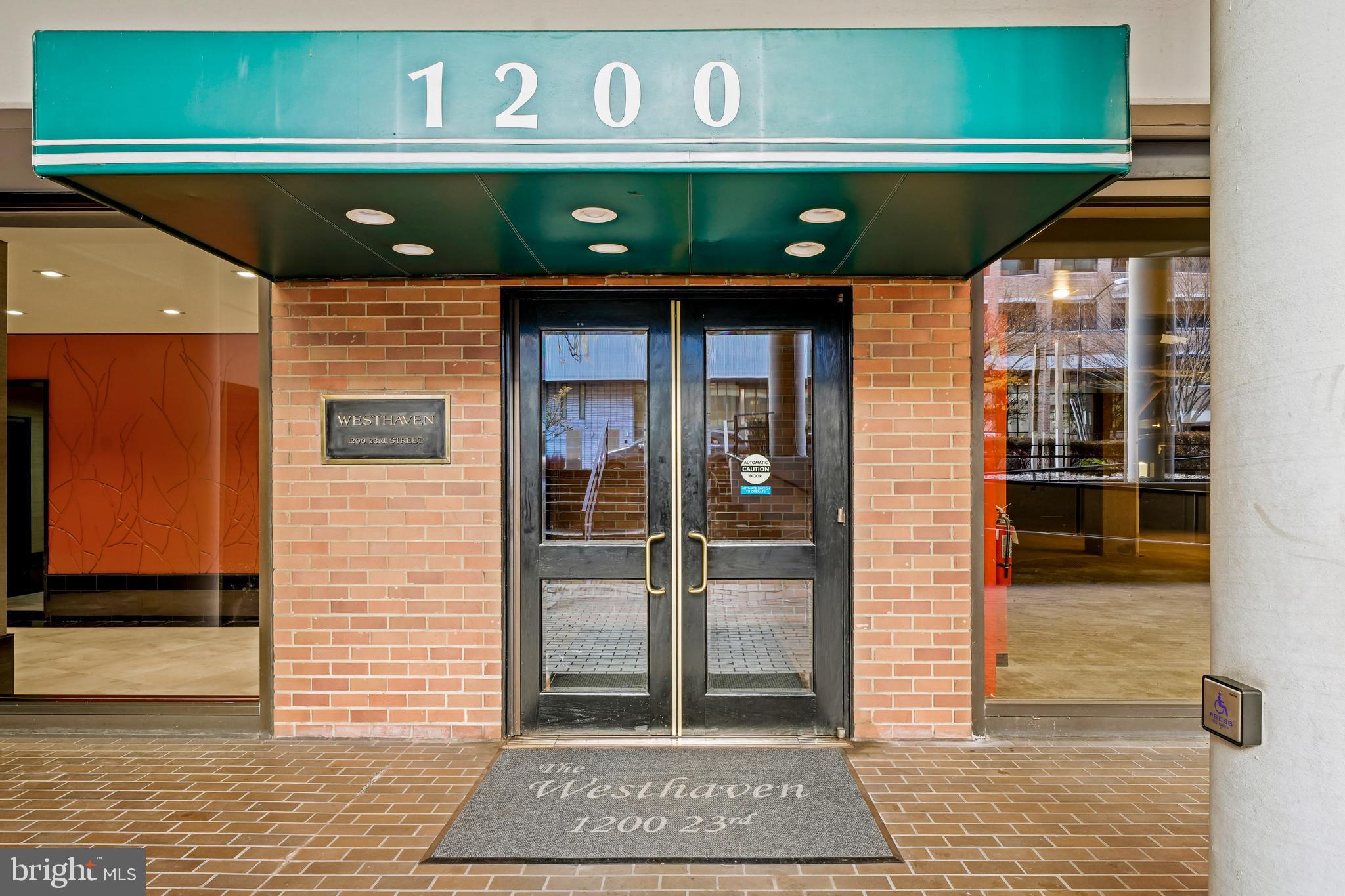 1200 23RD ST NW #703