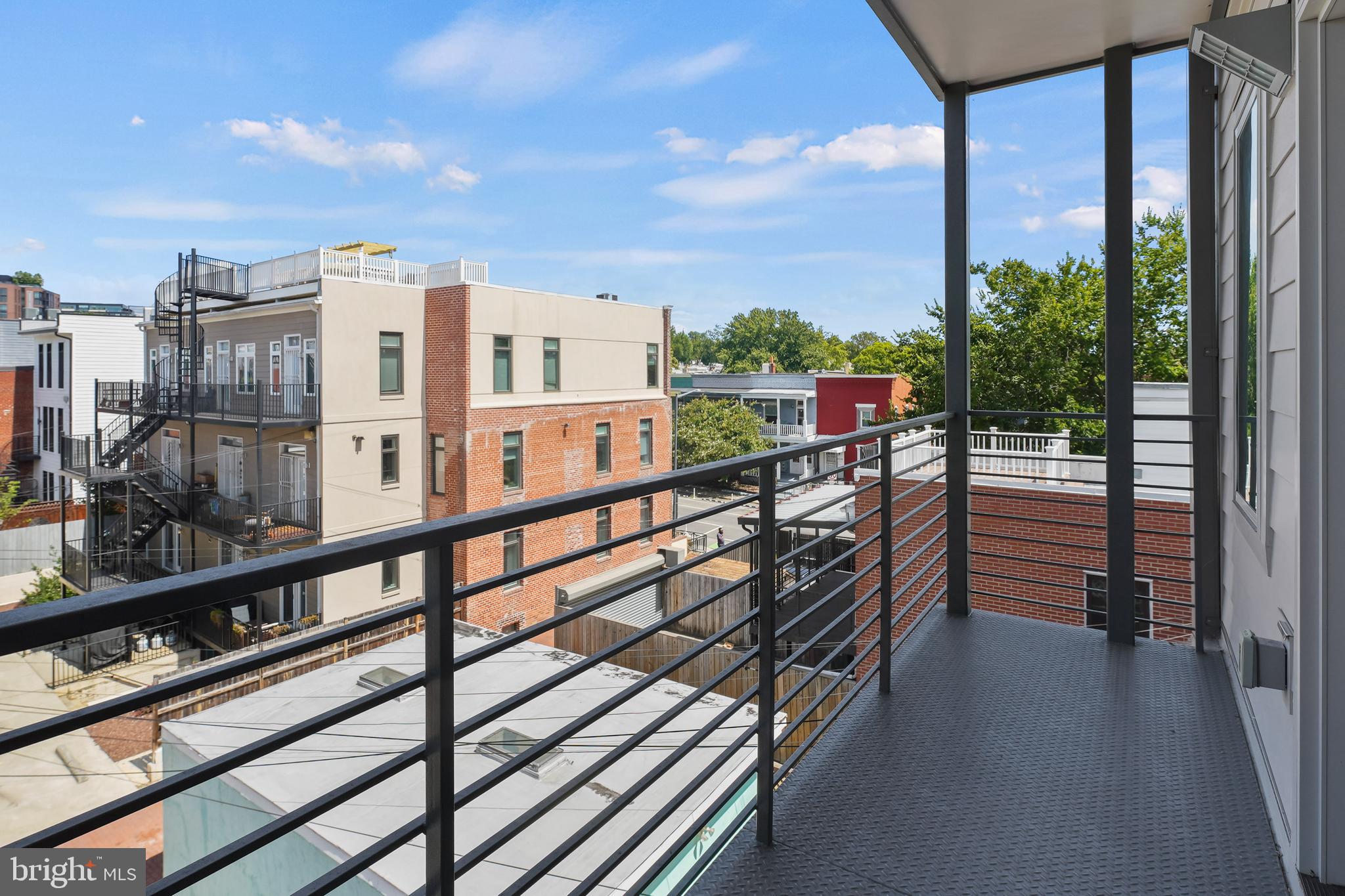 512 L St NE #512b