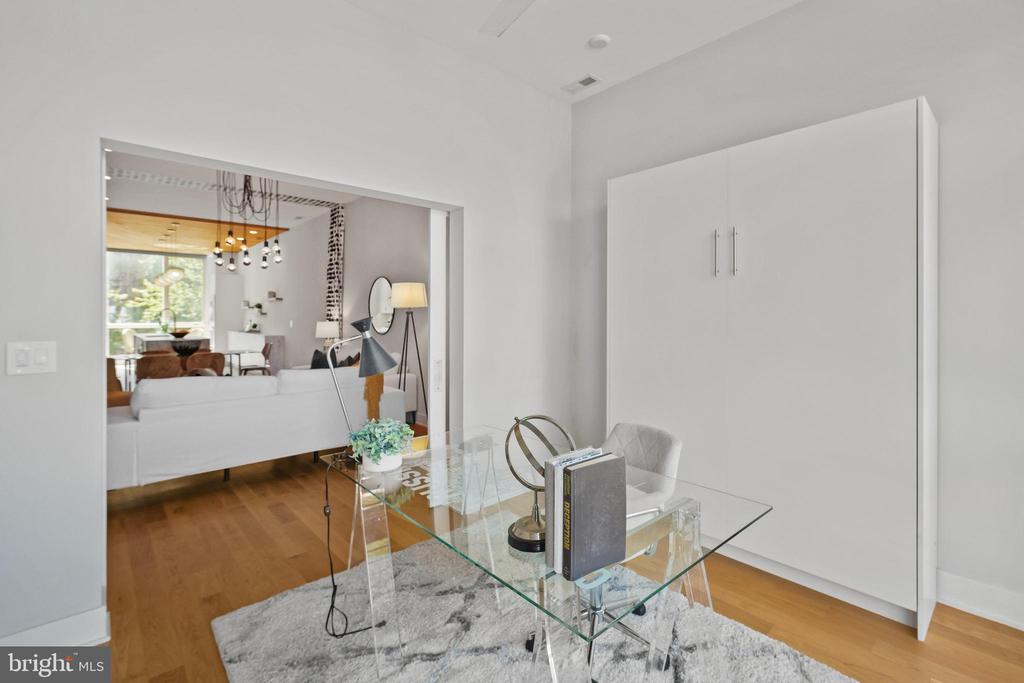 512 L St NE #512b