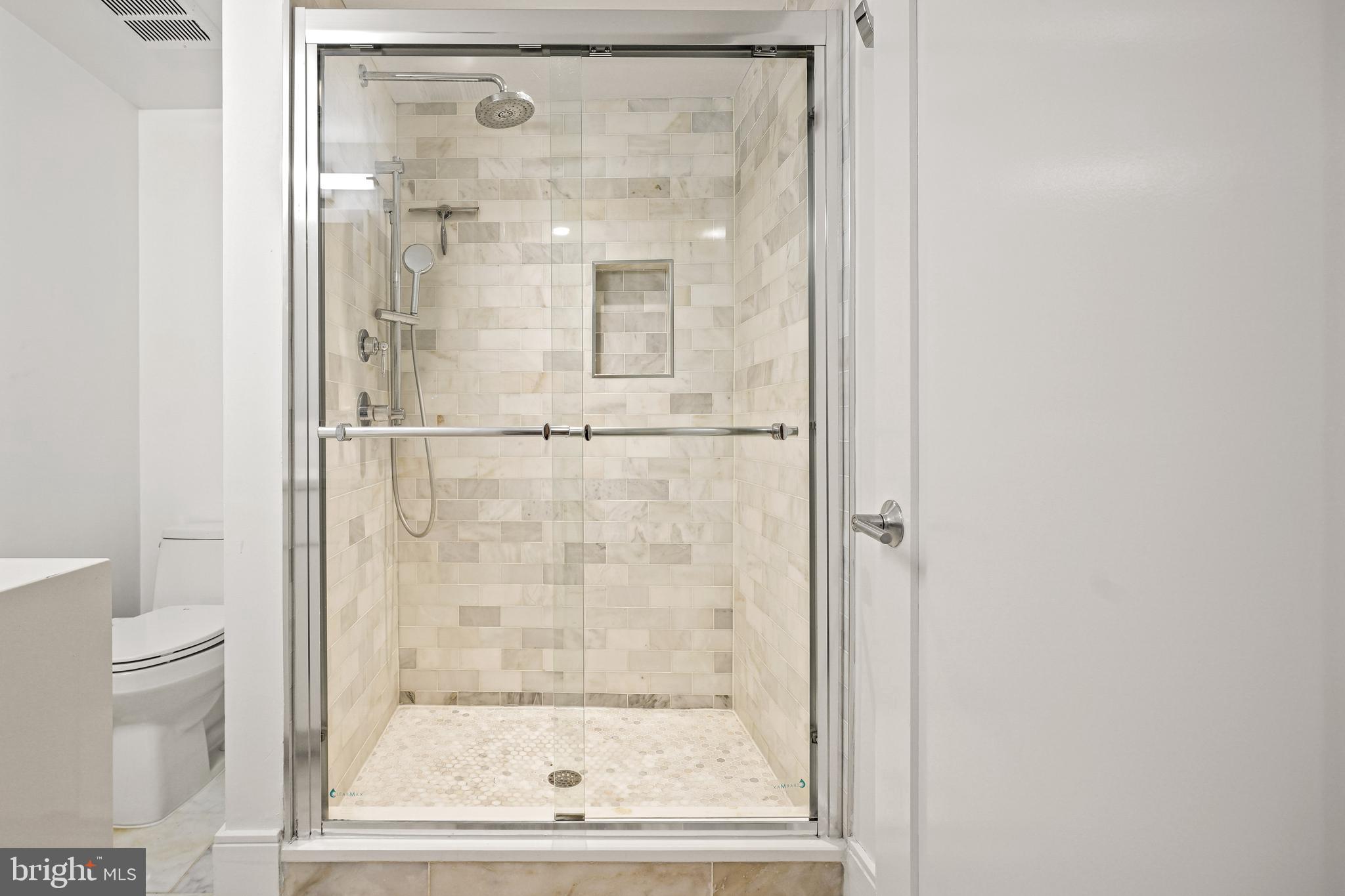 1465 HARVARD ST NW #B101