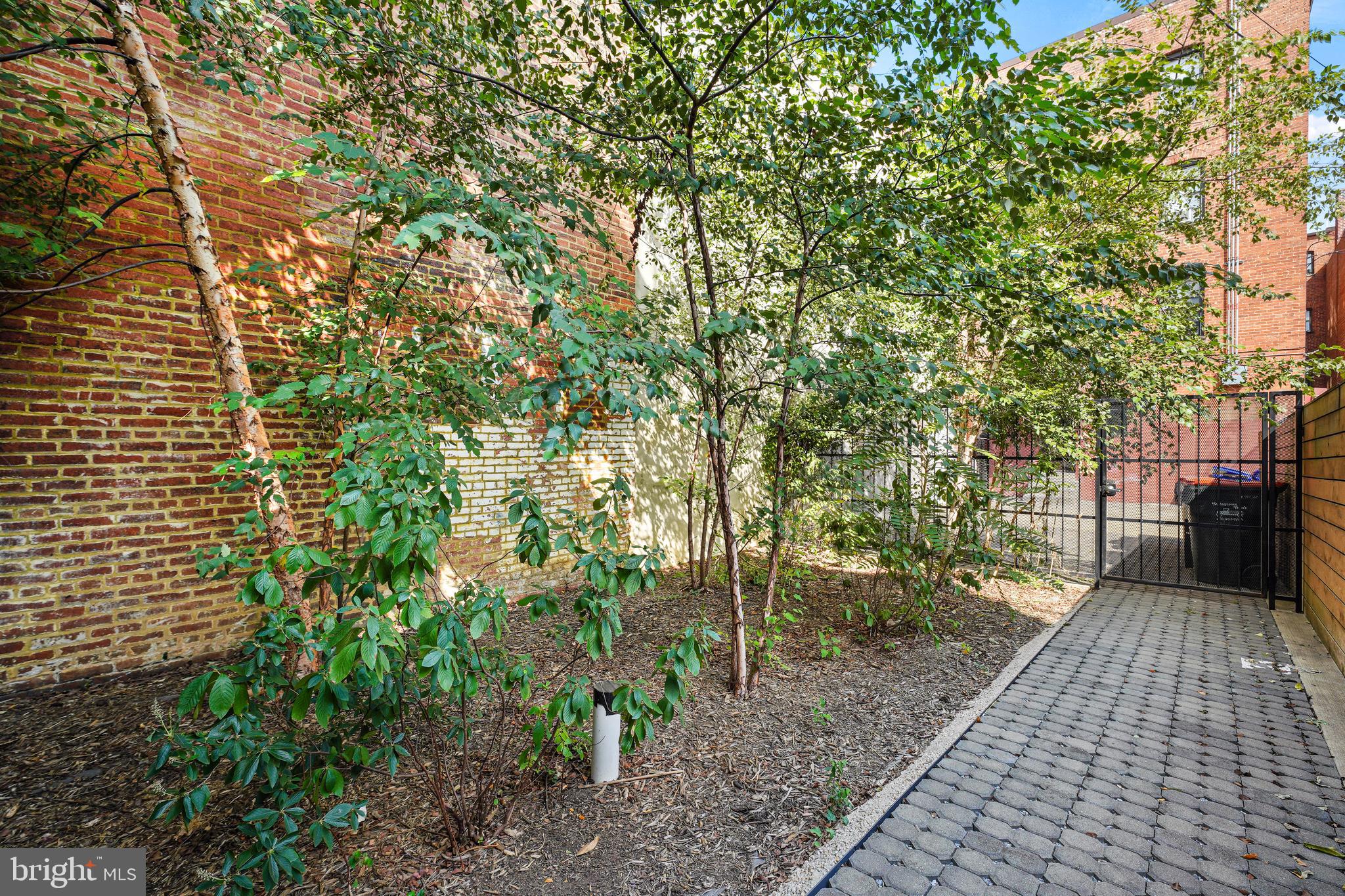 1465 HARVARD ST NW #B101