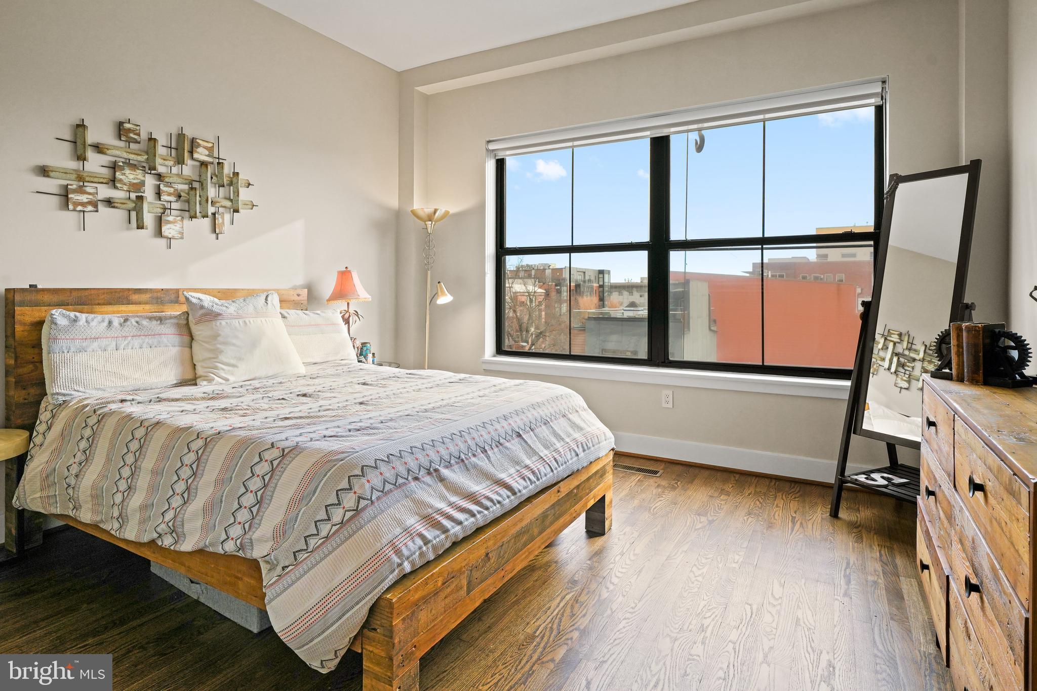 1111 W ST NW #10