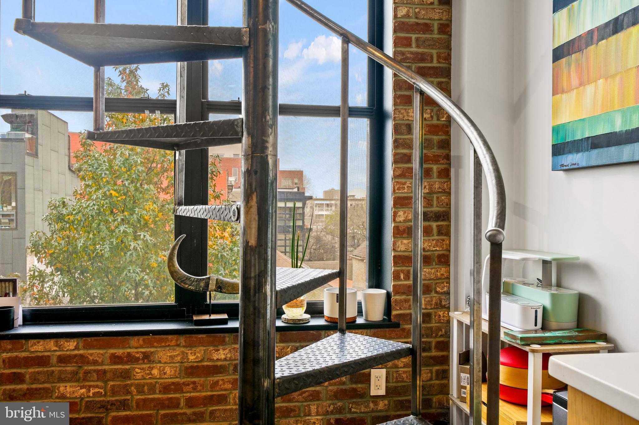 1111 W ST NW #10