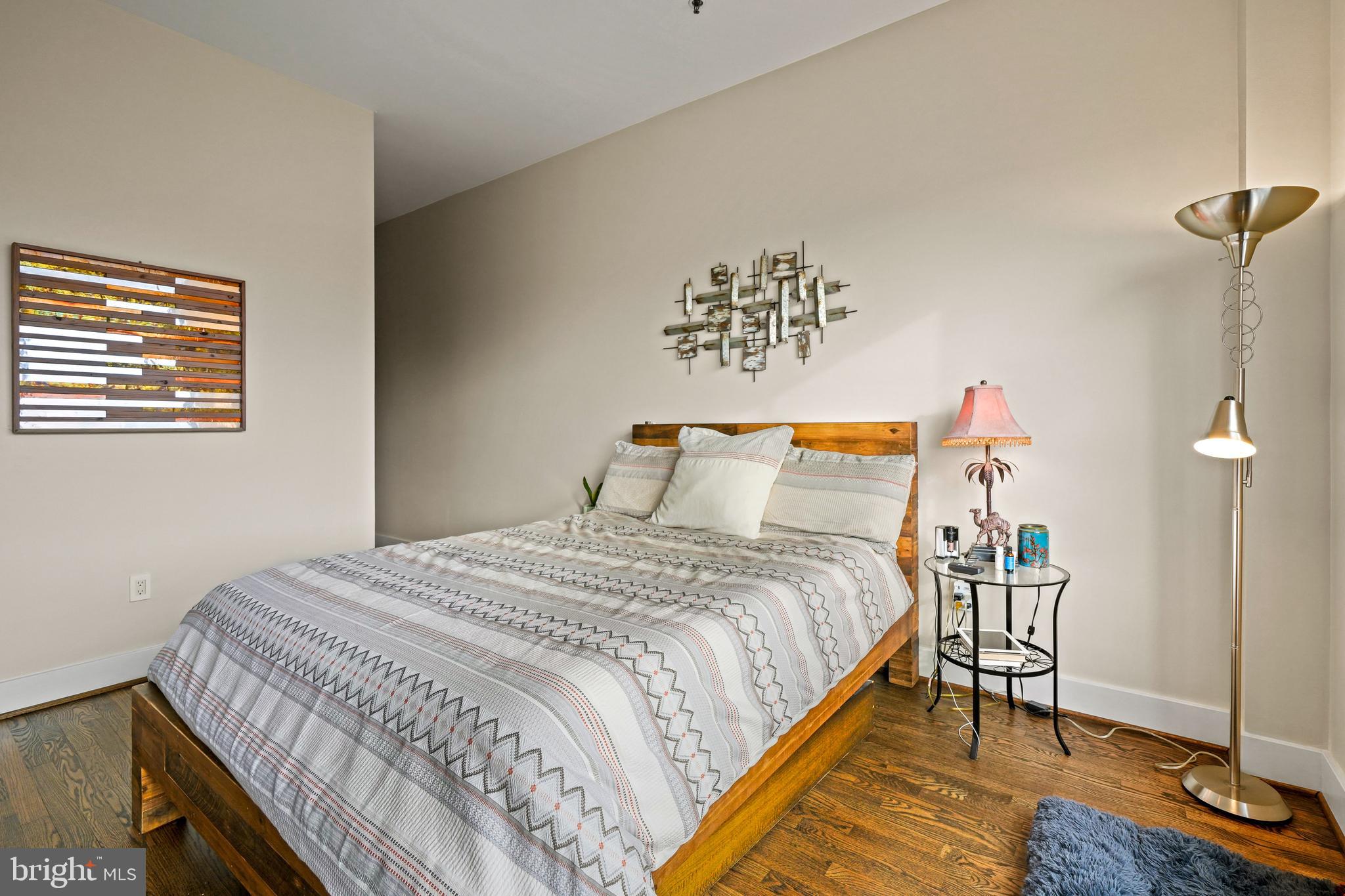 1111 W ST NW #10