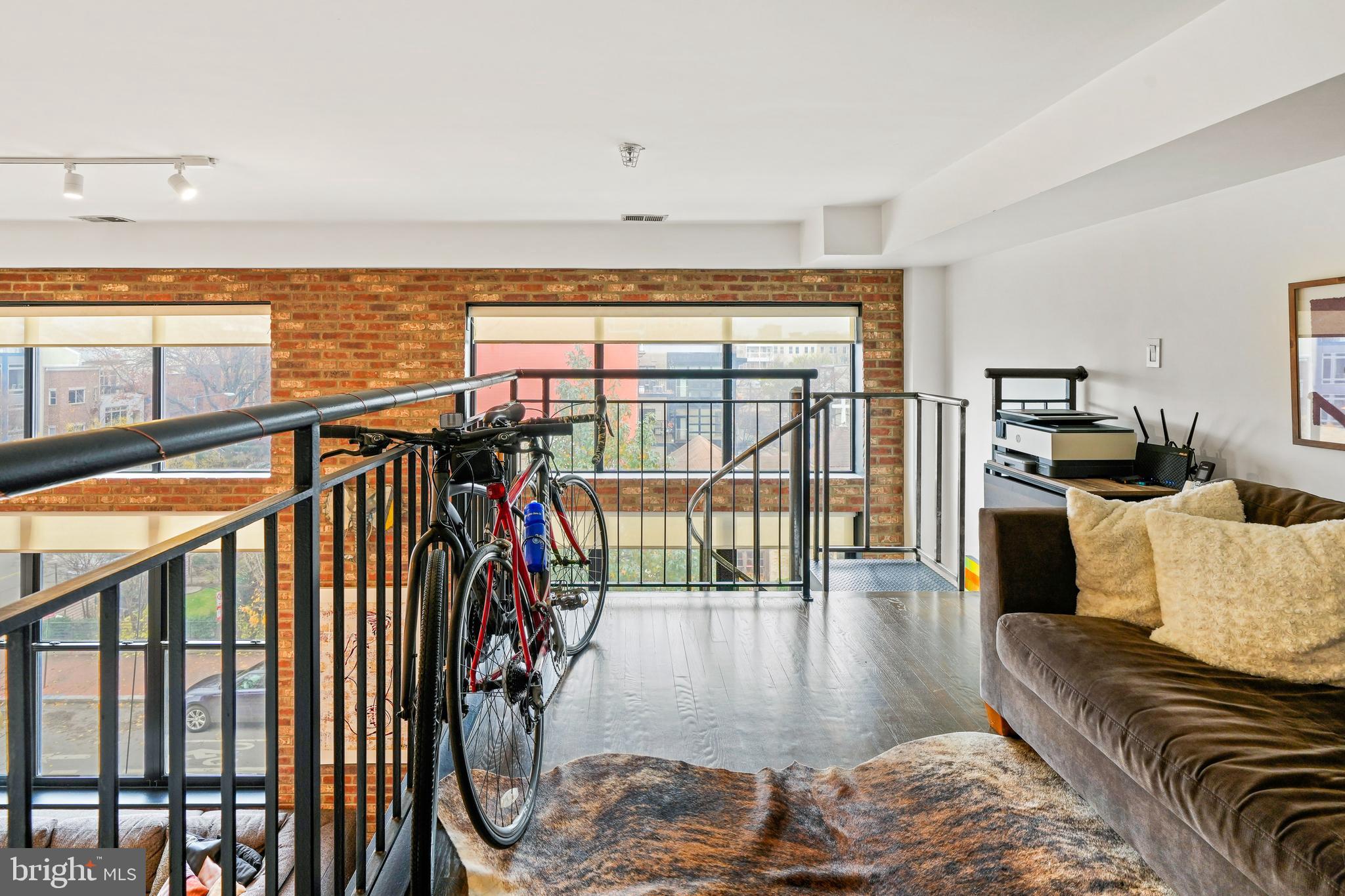 1111 W ST NW #10
