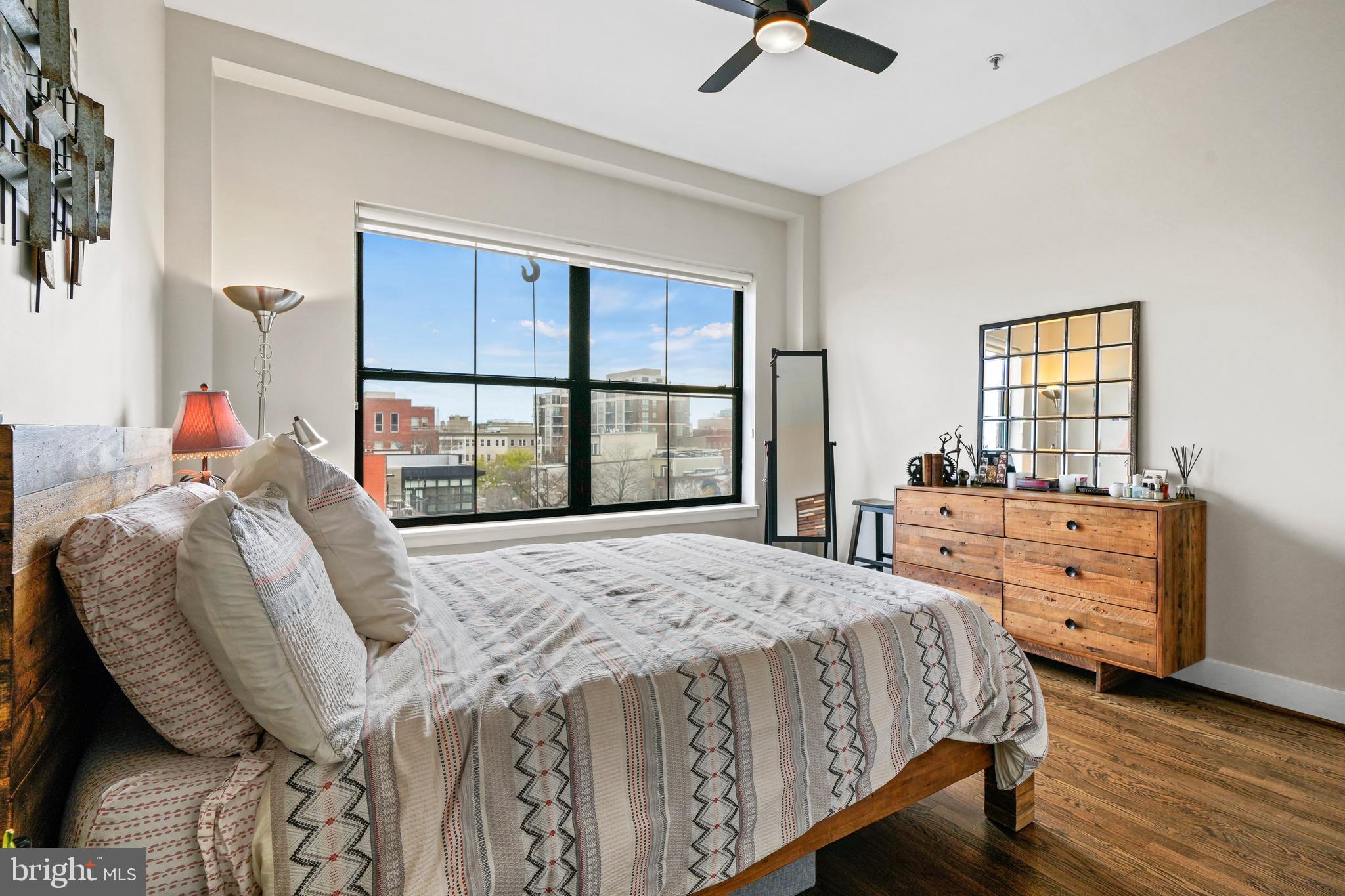 1111 W ST NW #10