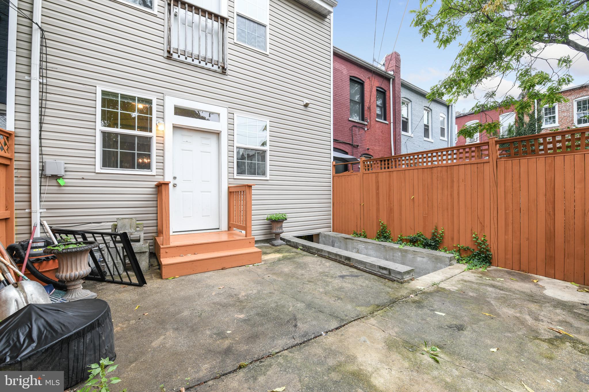 2221 FLAGLER PL NW
