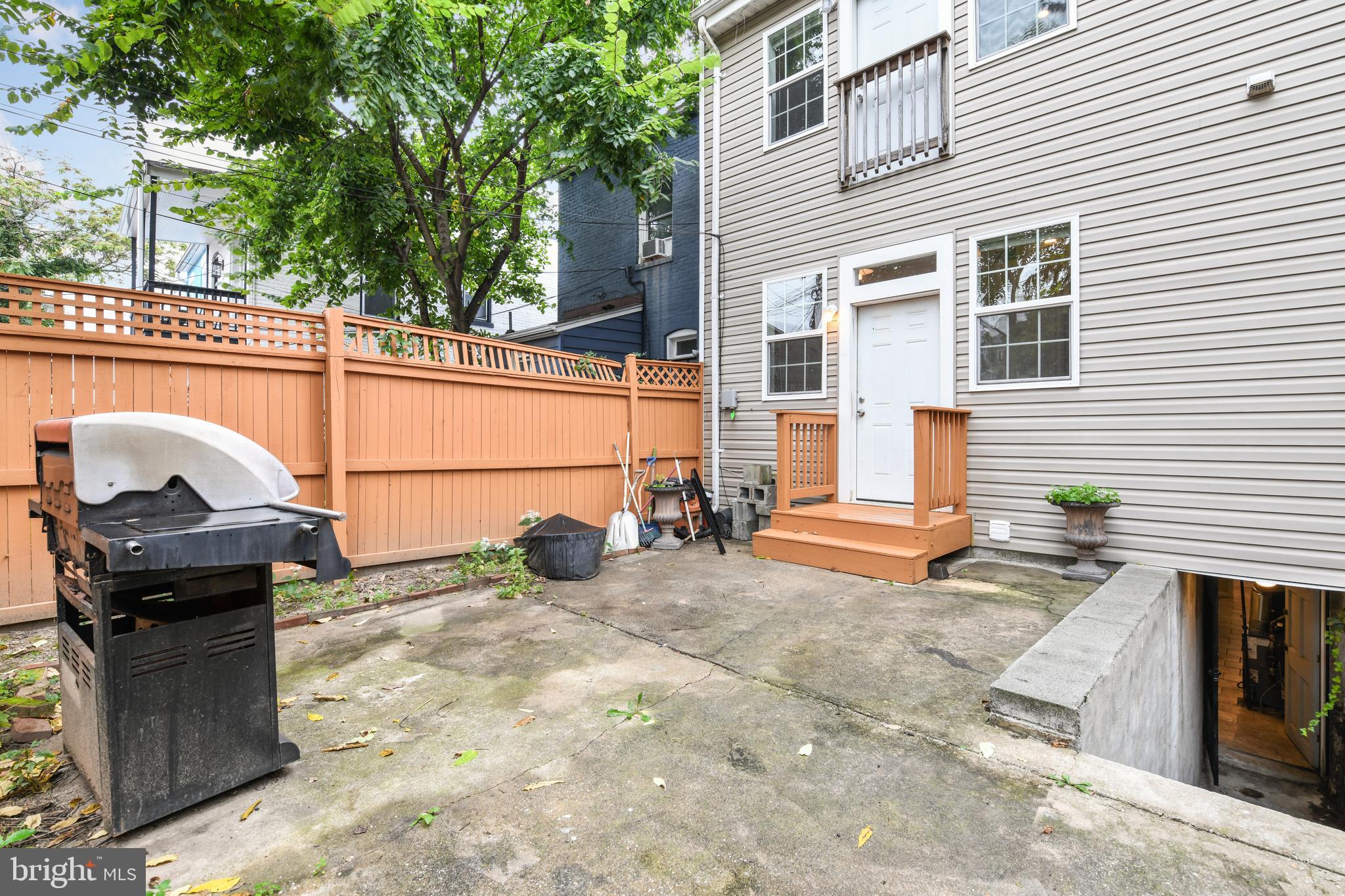2221 FLAGLER PL NW