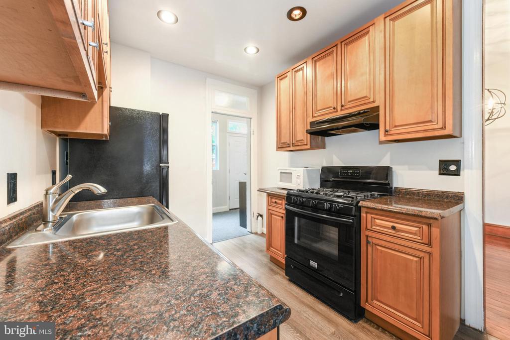 2221 FLAGLER PL NW