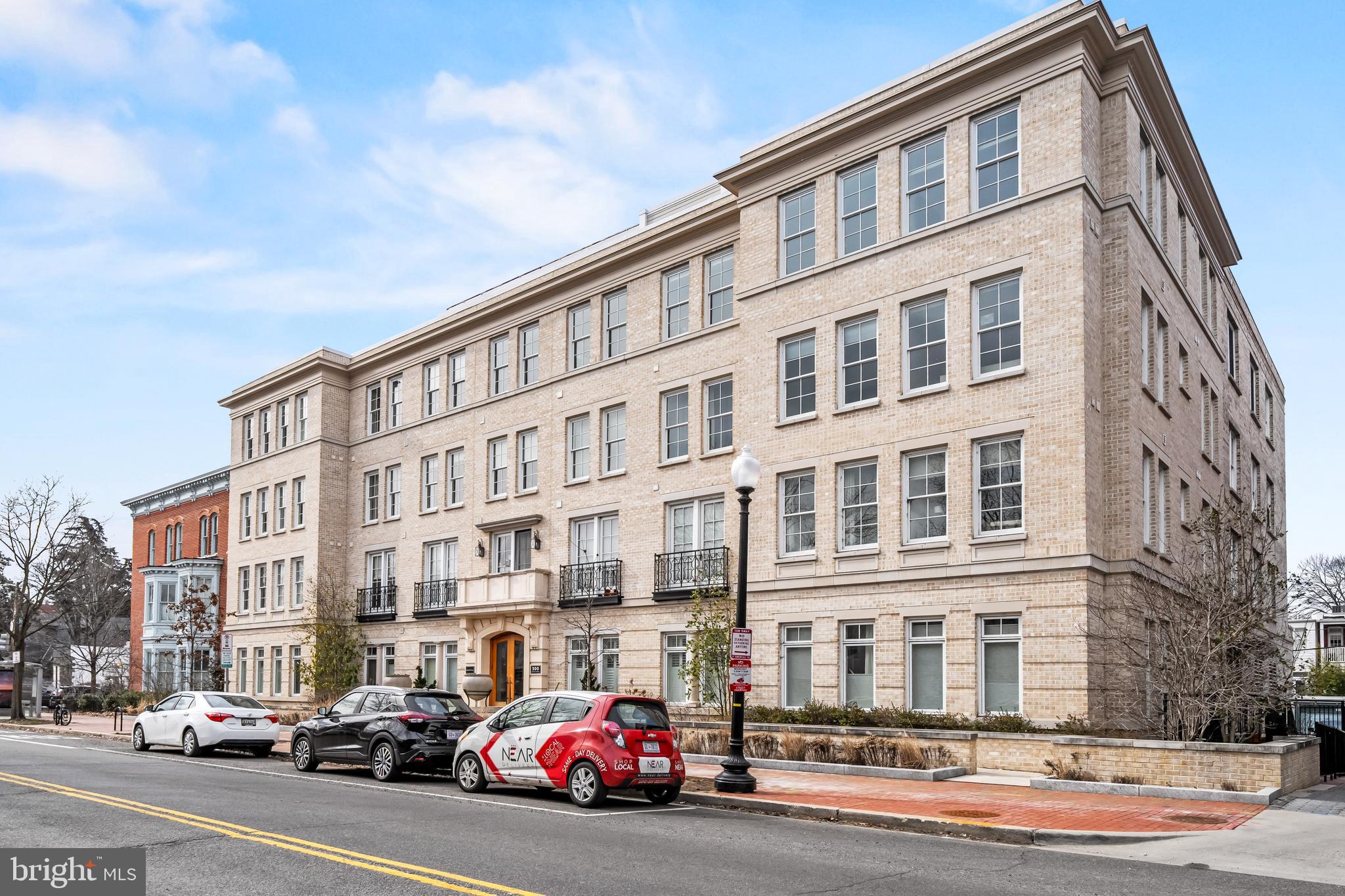 300 8th St NE #307