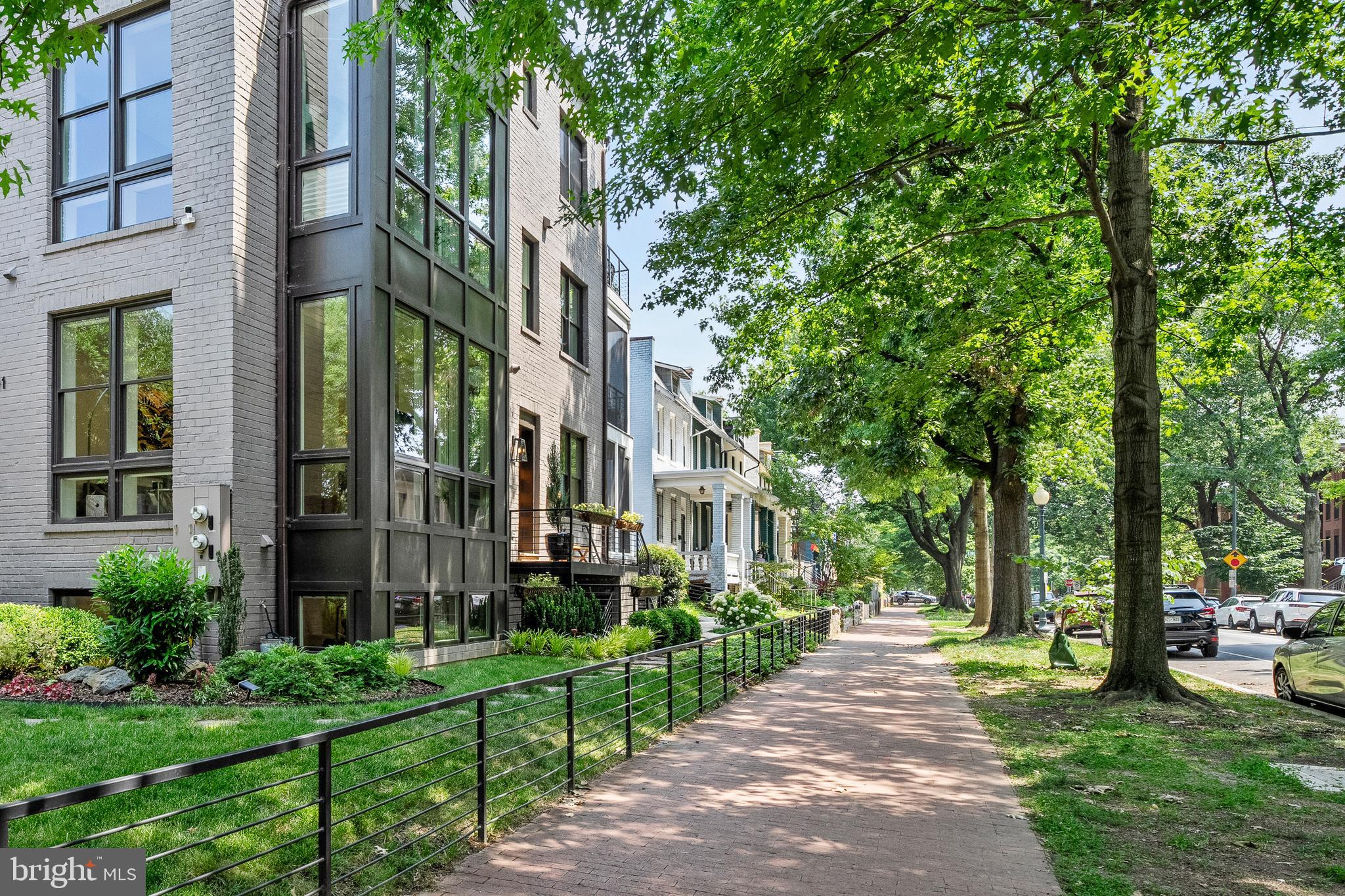 1401 South Carolina Ave SE #1