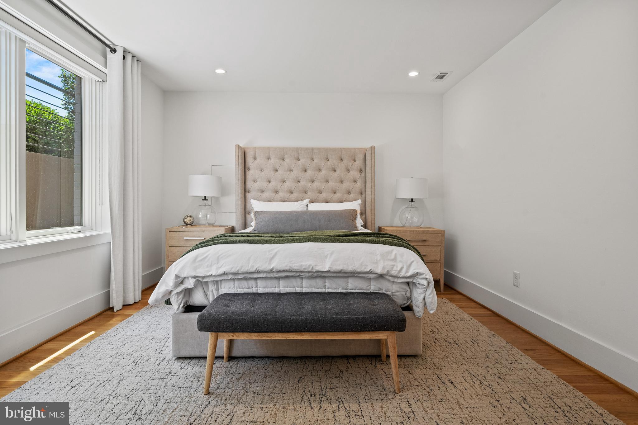 1401 South Carolina Ave SE #1