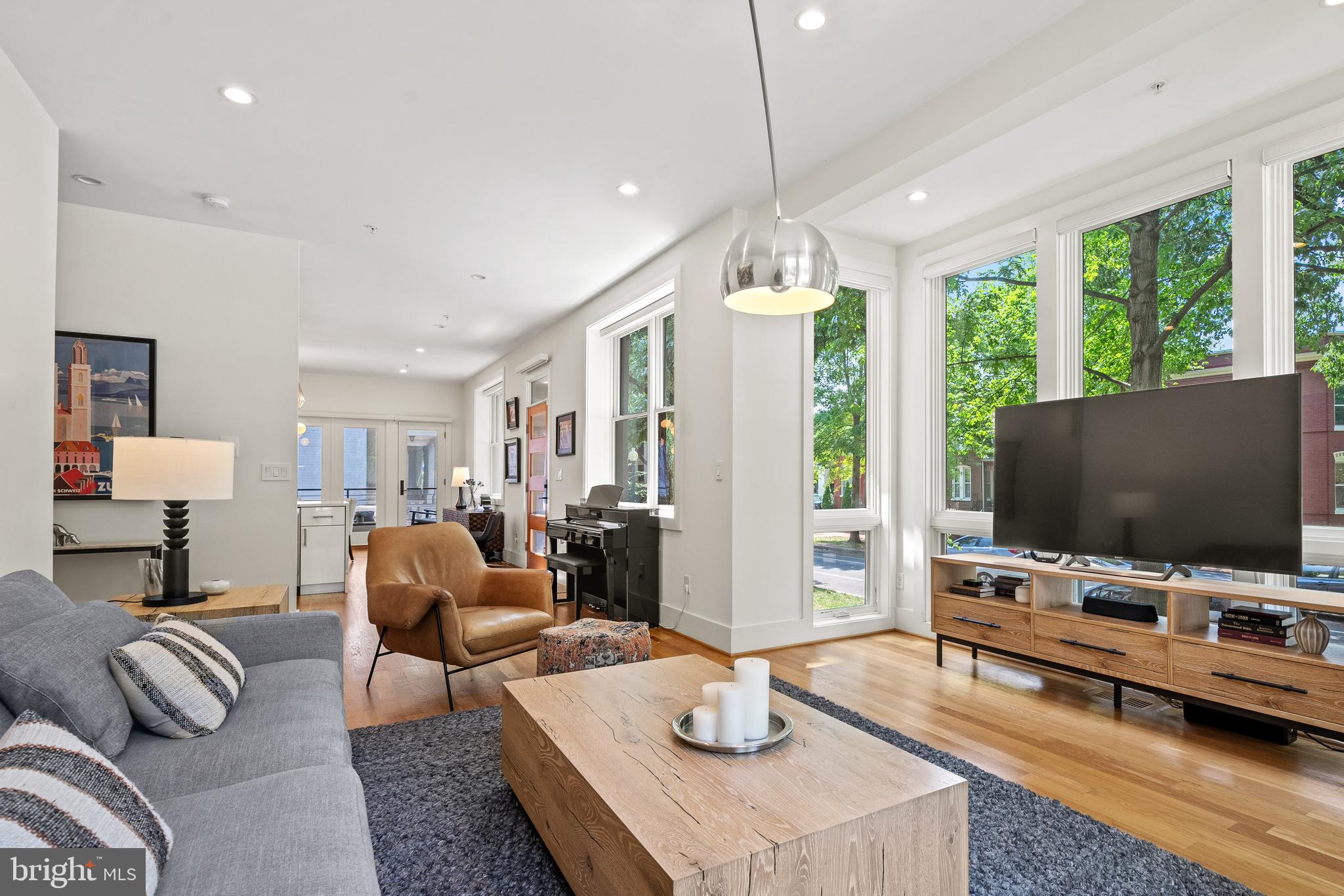 1401 South Carolina Ave SE #1