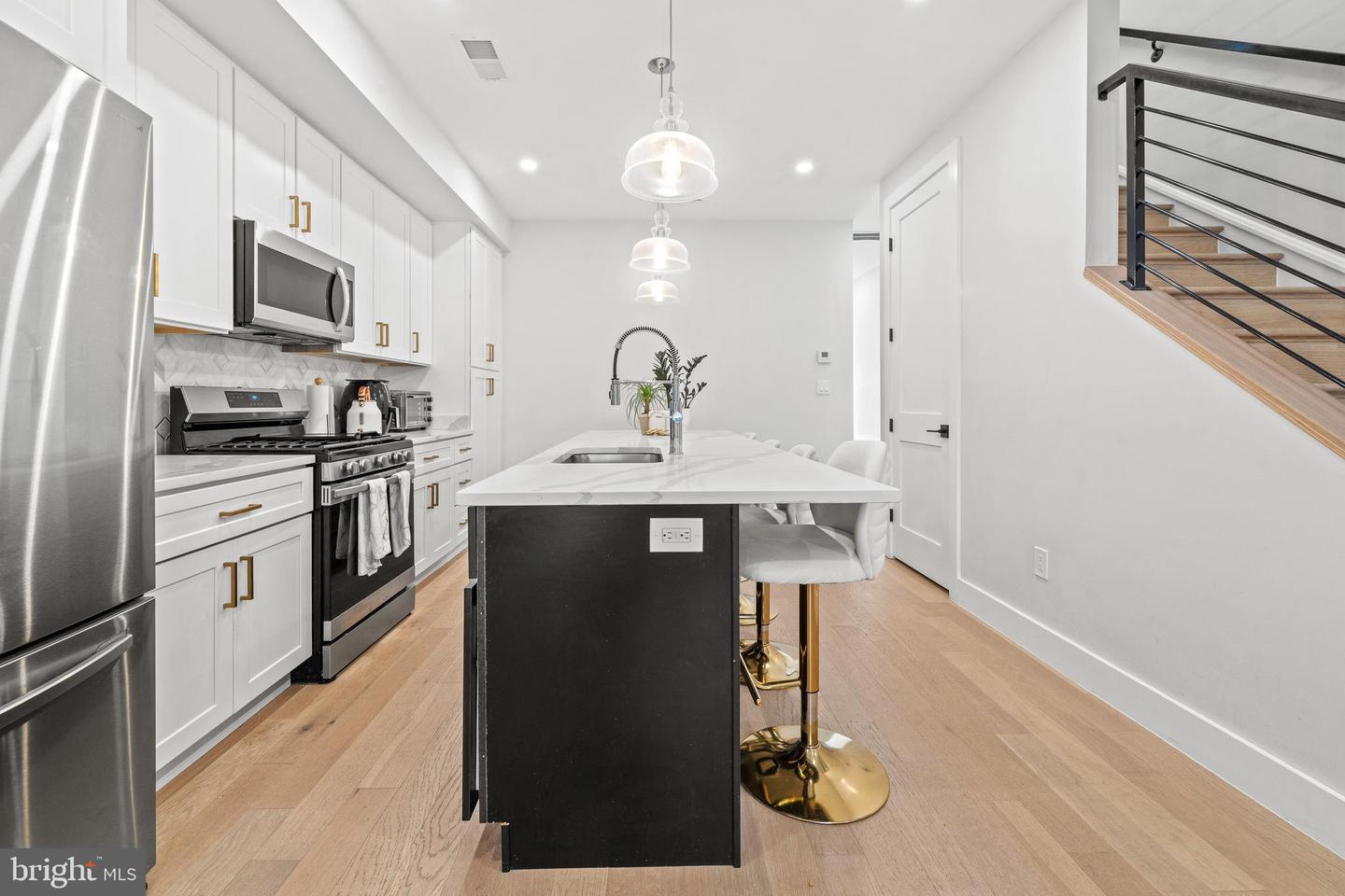 1509 D St NE #2