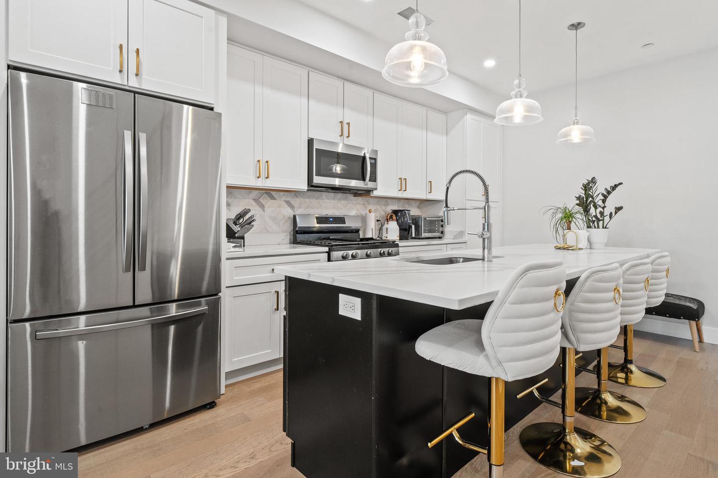 1509 D St NE #2
