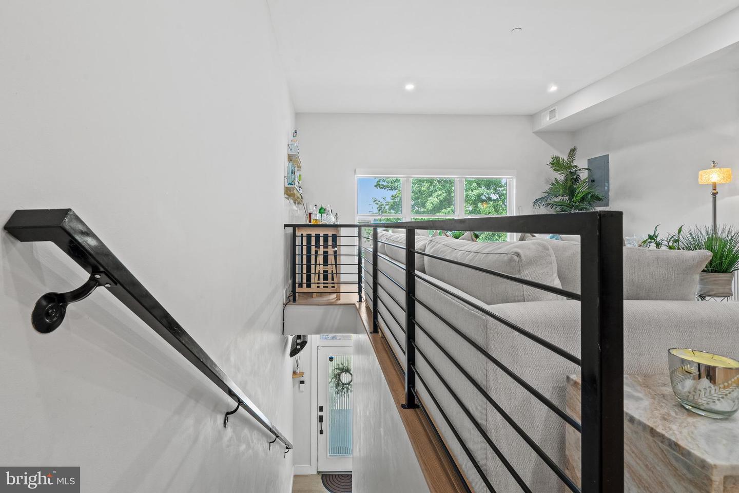 1509 D St NE #2