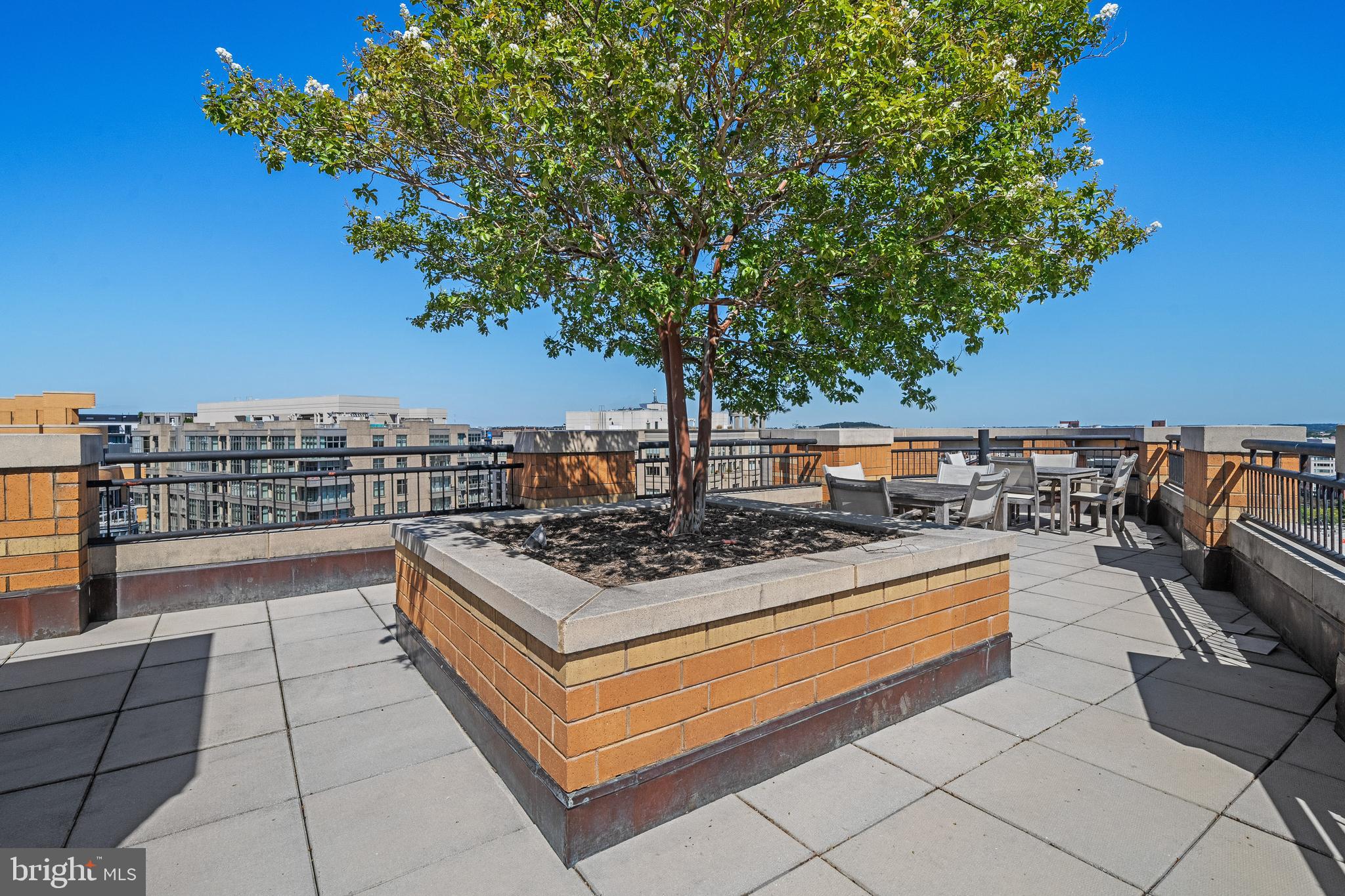 400 MASSACHUSETTS AVENUE NW 421