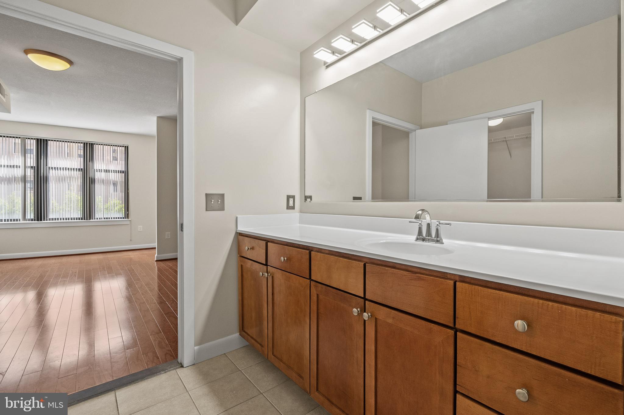 400 MASSACHUSETTS AVENUE NW 421