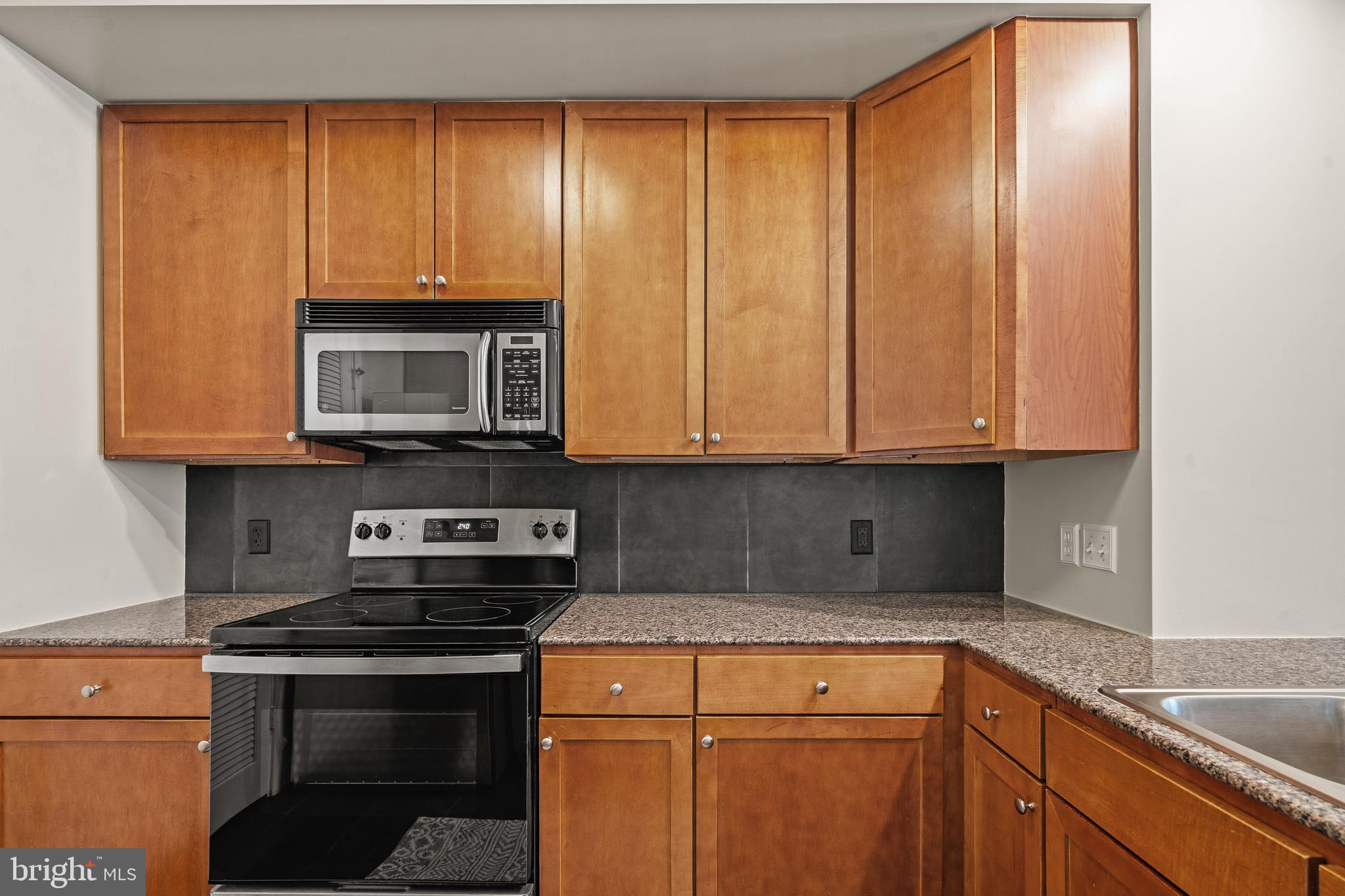 400 MASSACHUSETTS AVENUE NW 421