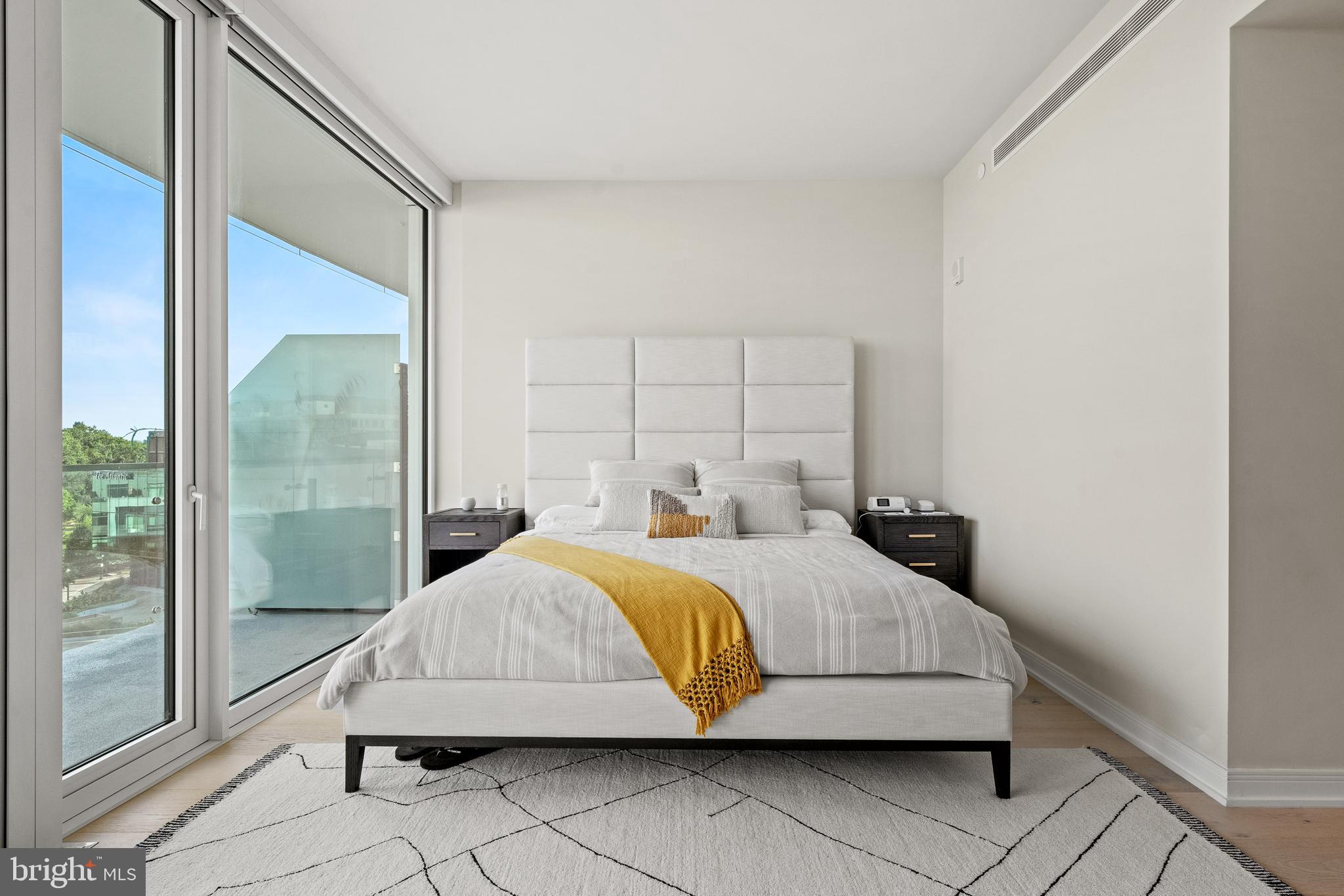 601 WHARF STREET SW 704