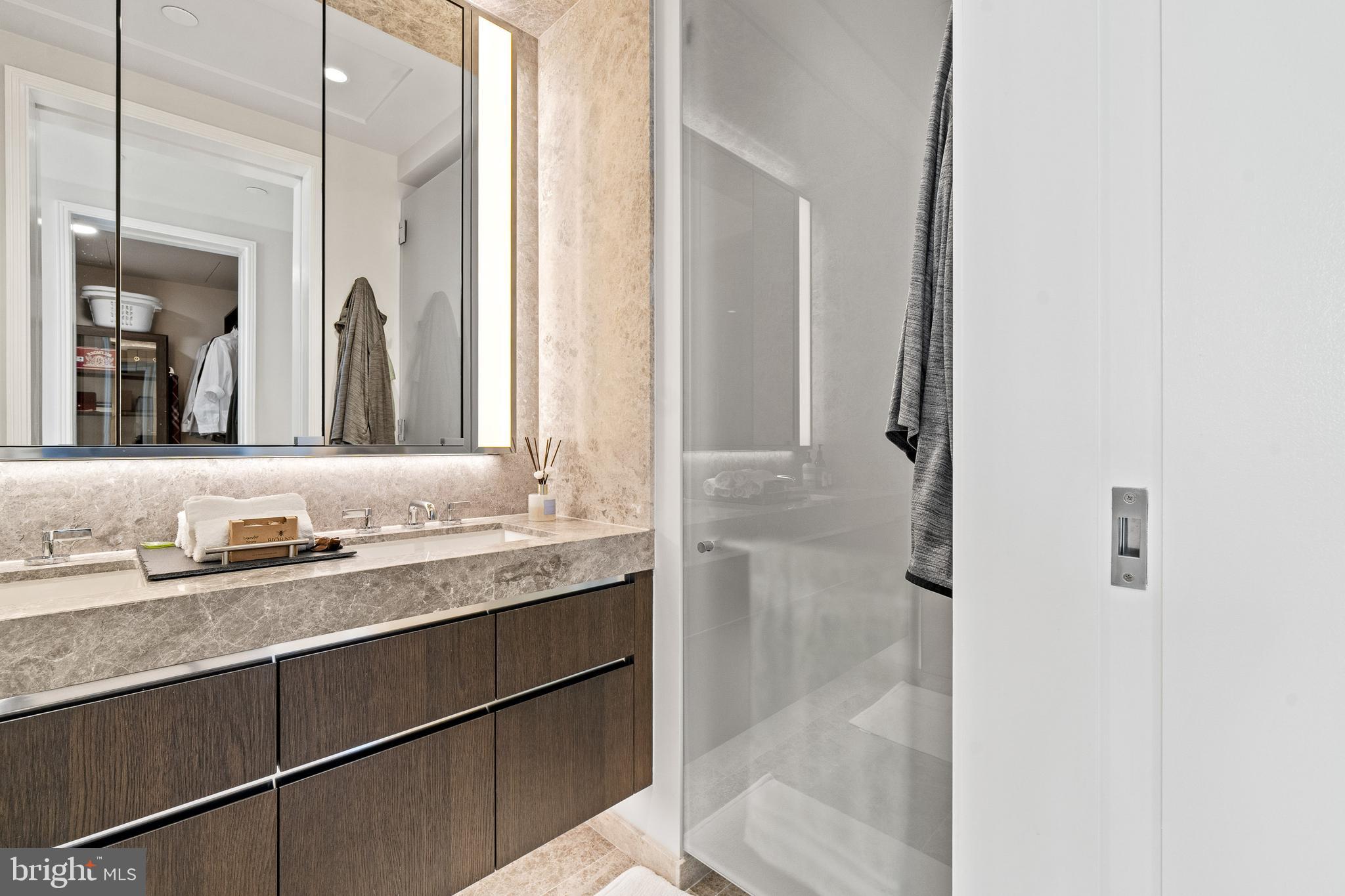 601 WHARF STREET SW 704