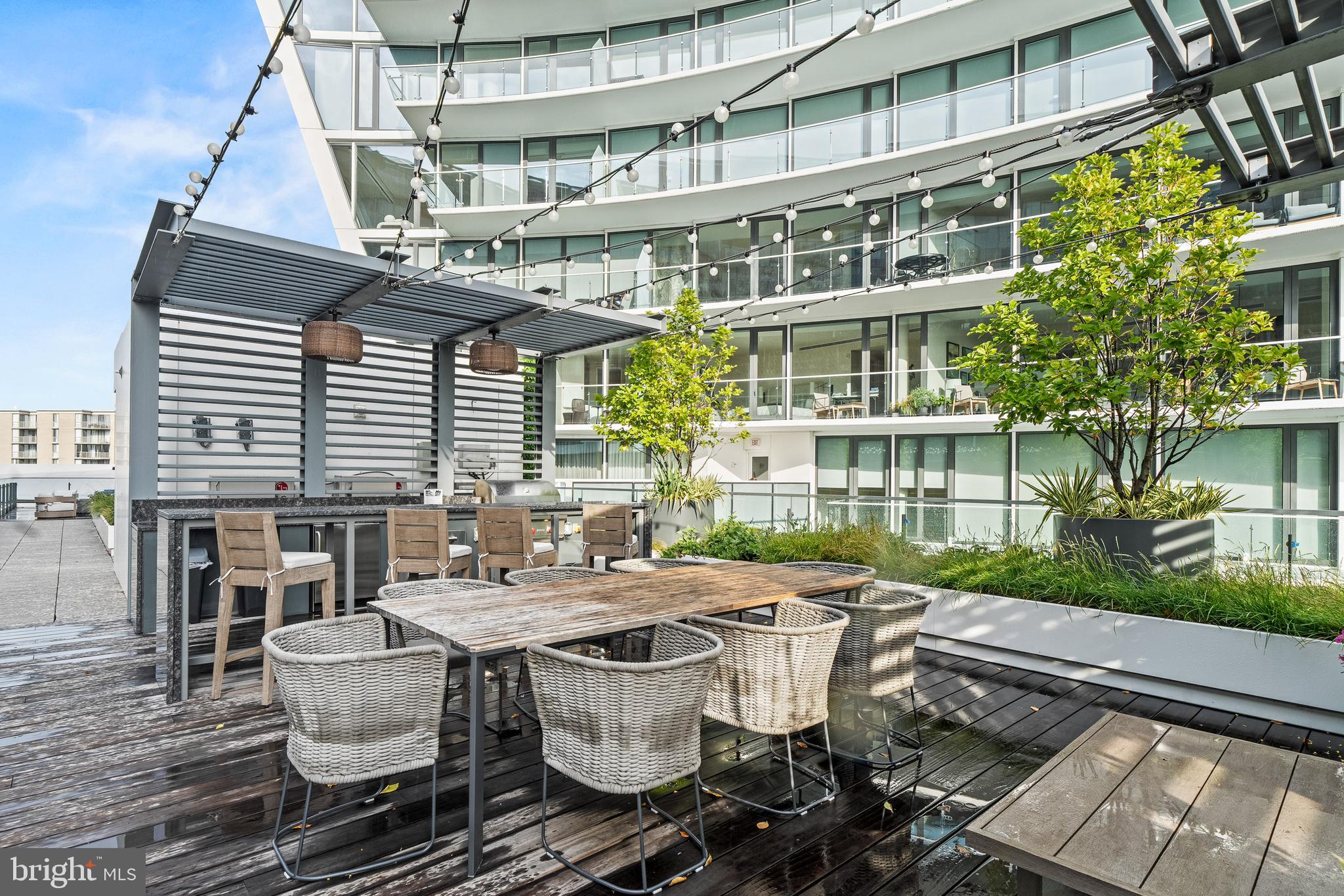 601 WHARF STREET SW 704