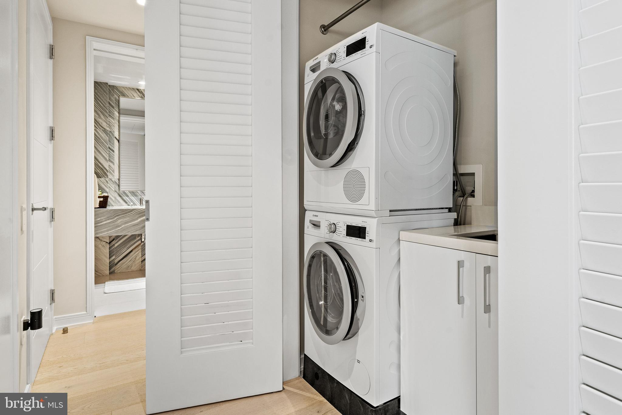 601 WHARF STREET SW 704