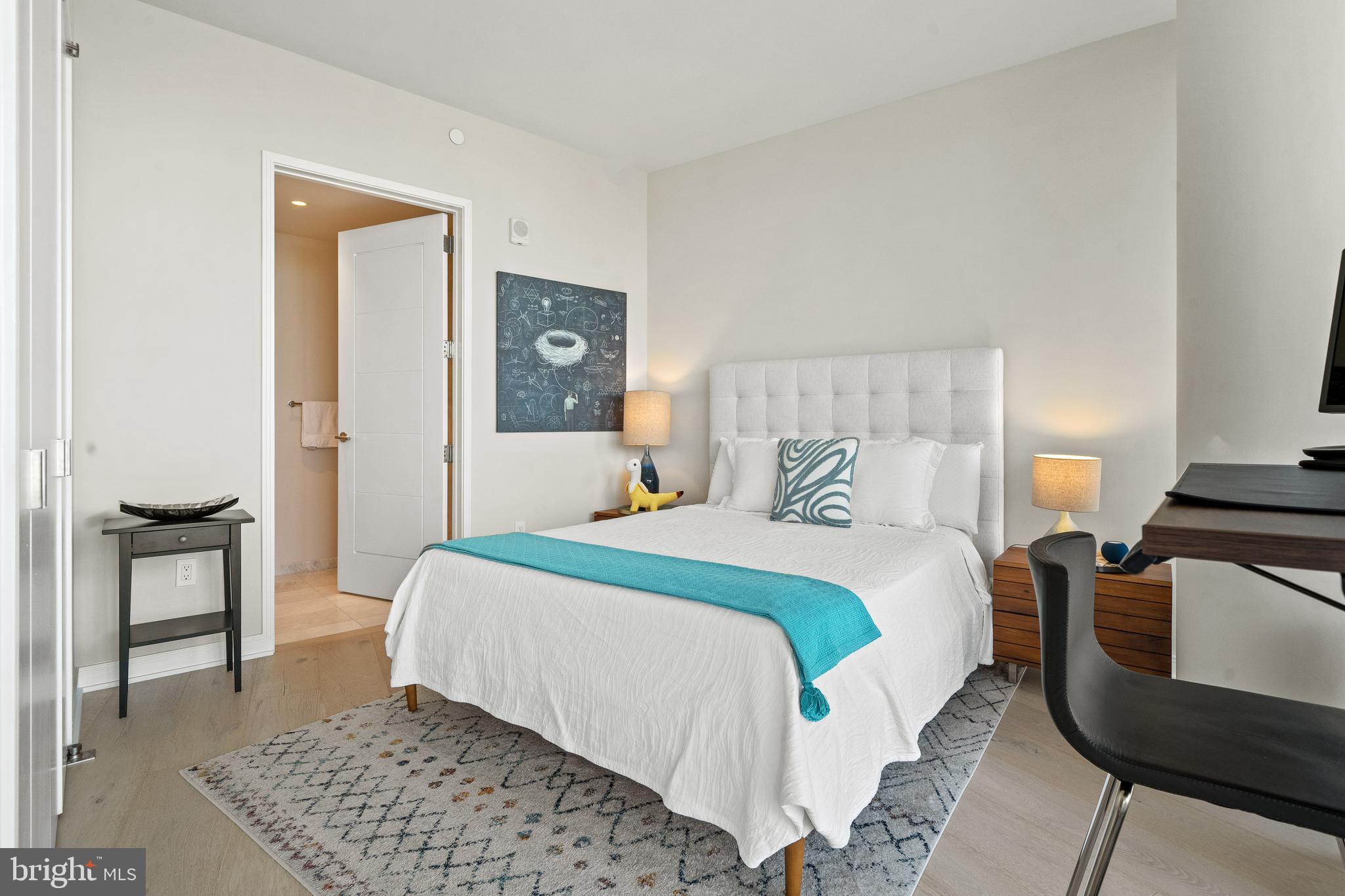 601 WHARF STREET SW 704