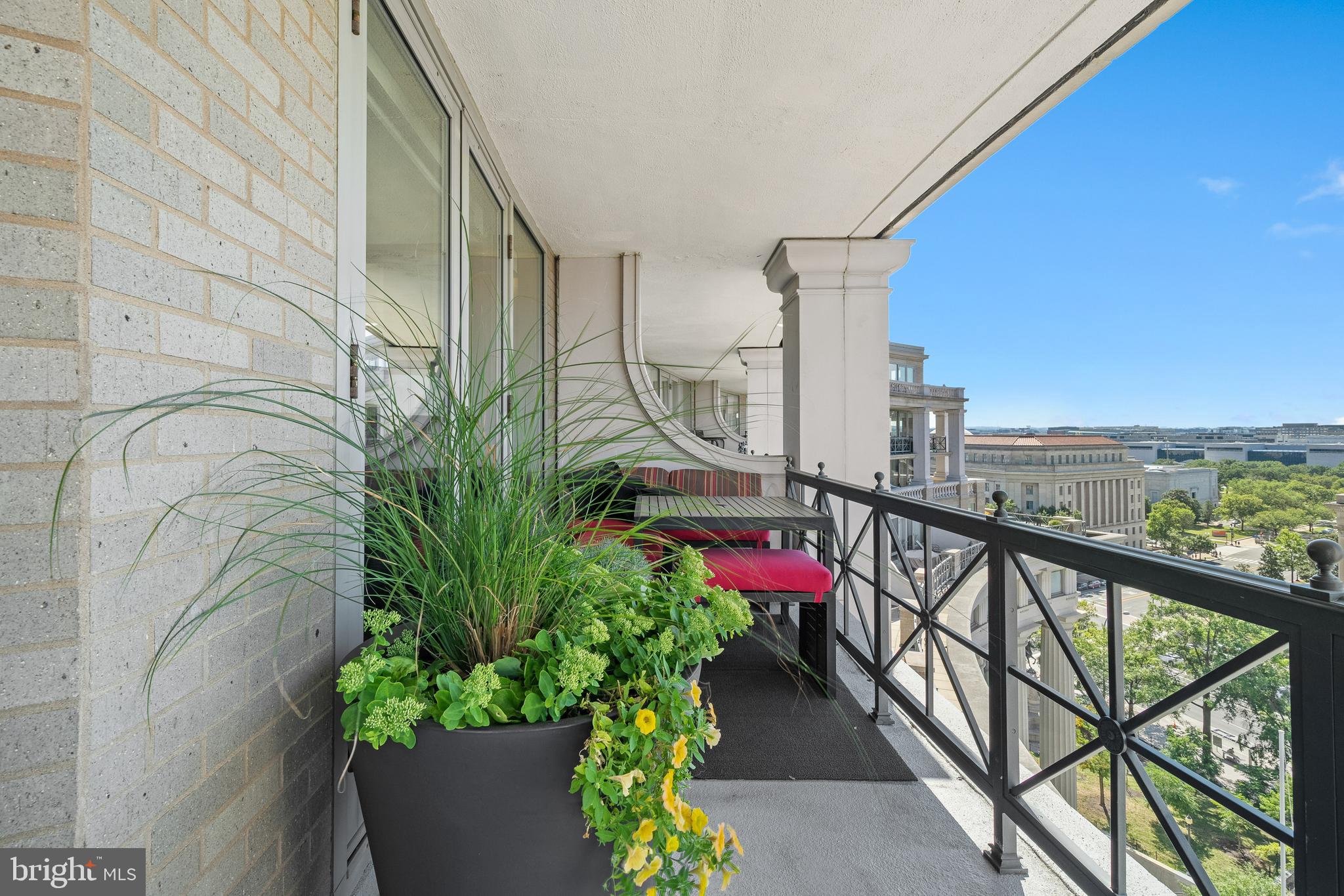 701 PENNSYLVANIA AVENUE NW 1221