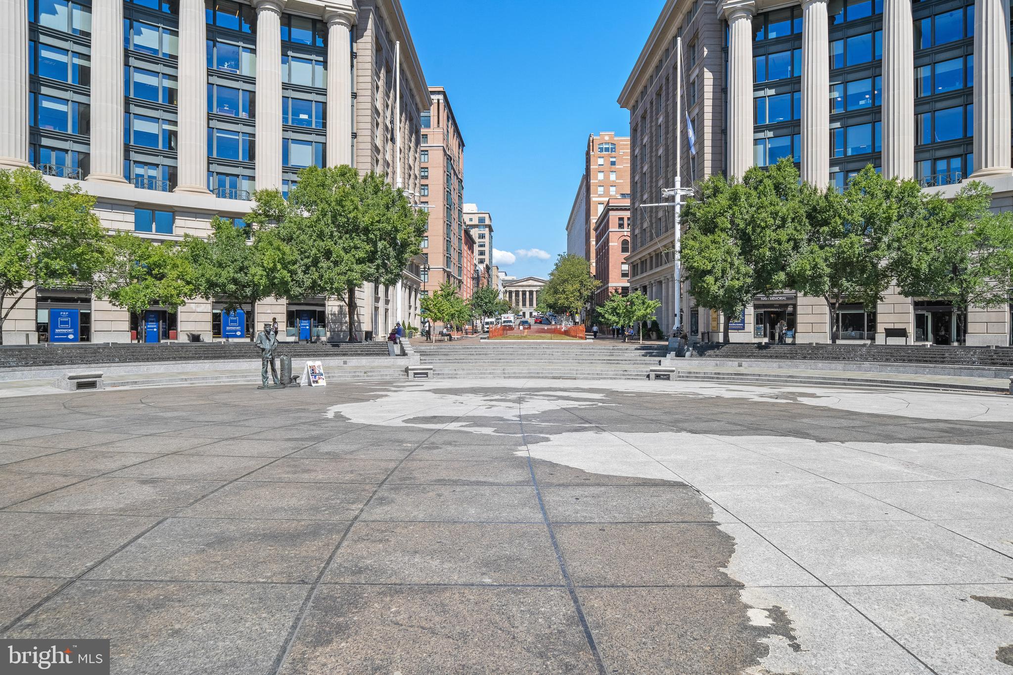 701 PENNSYLVANIA AVENUE NW 1221