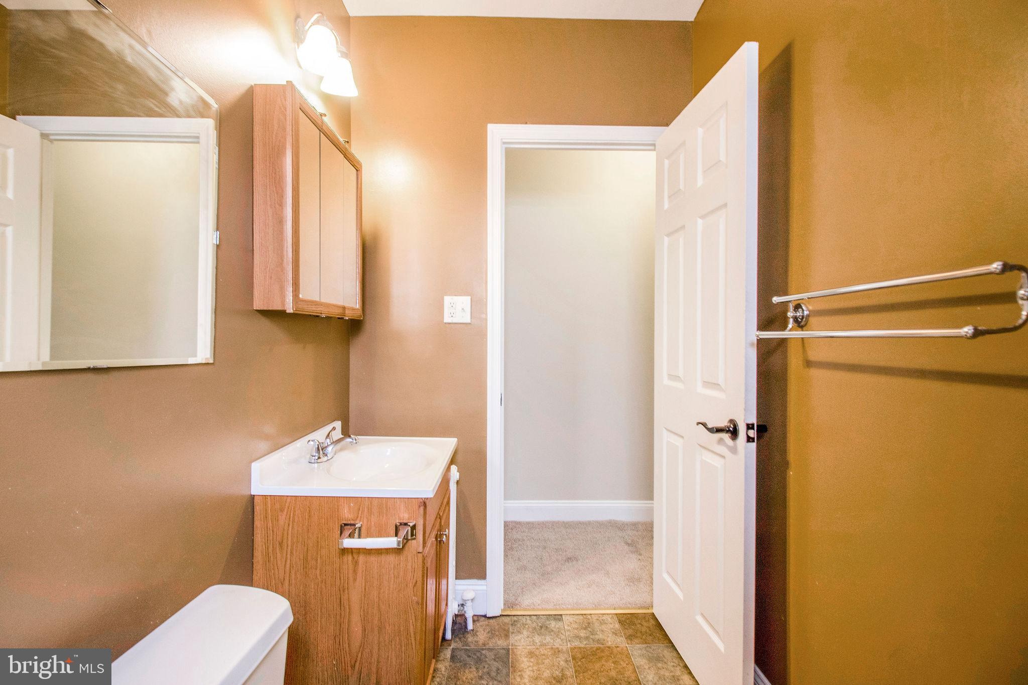 2921 PENNSYLVANIA AVENUE SE 4