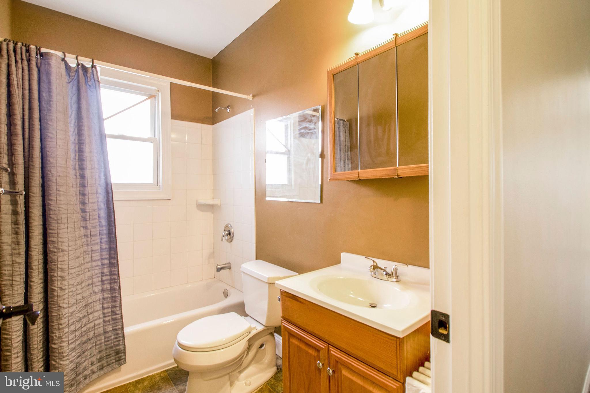 2921 PENNSYLVANIA AVENUE SE 4