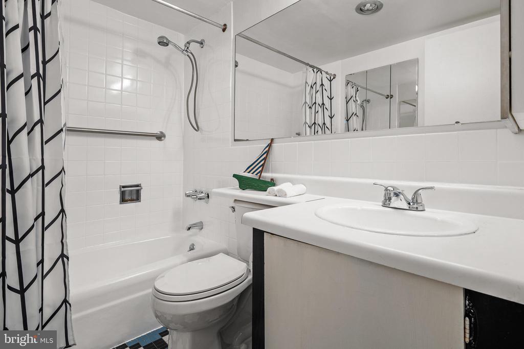 700 7TH STREET SW 110