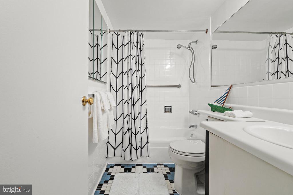 700 7TH STREET SW 110