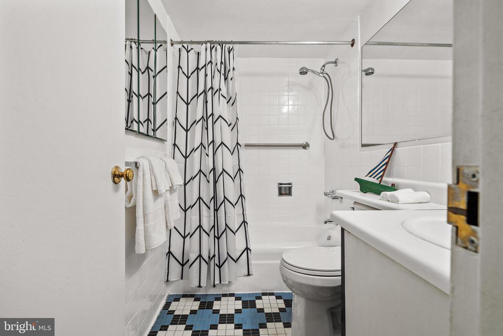 700 7TH STREET SW 110